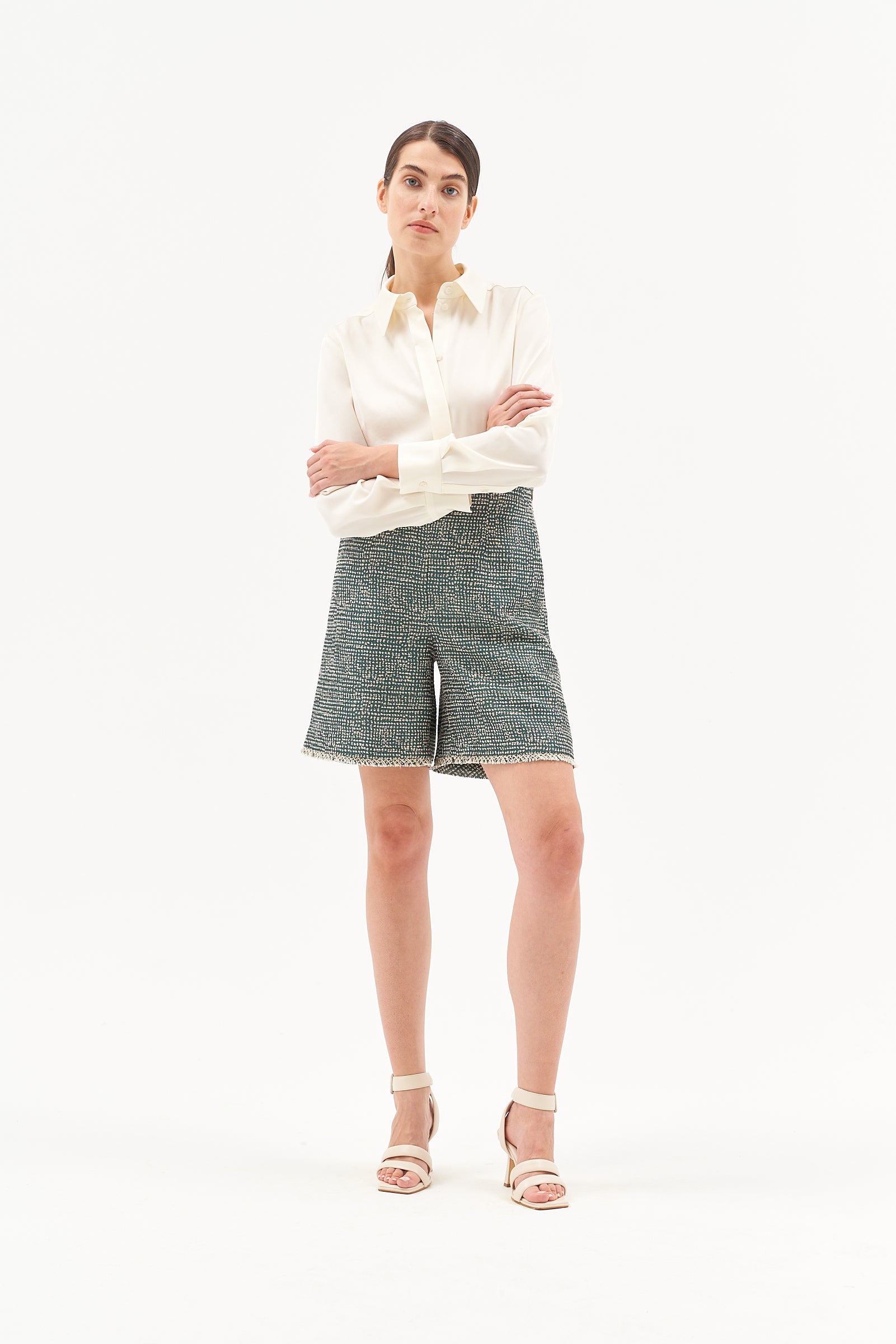 HIGH WAIST SHORTS WITH POCKETS EVERGREEN