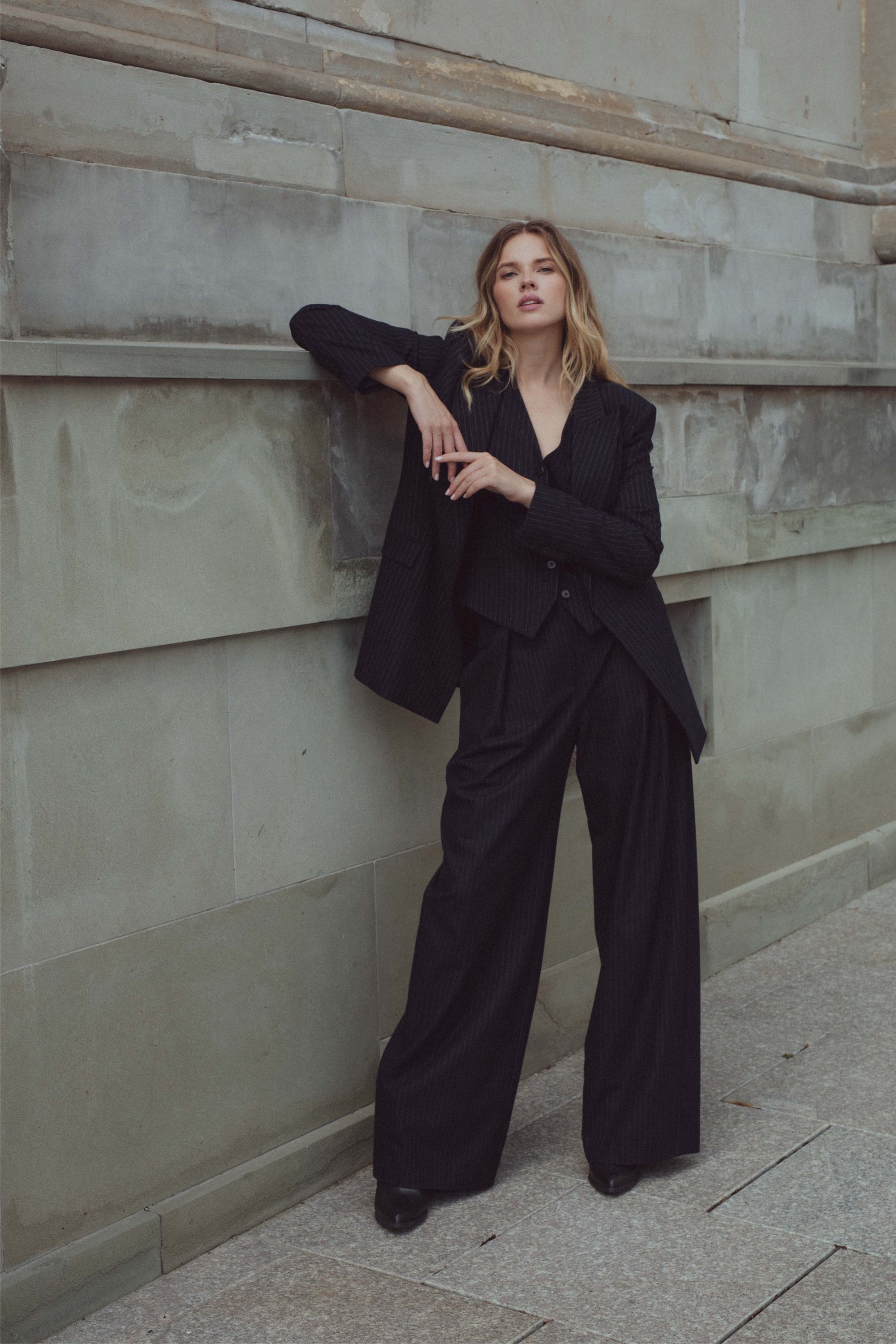 WIDE LEG NAVY TROUSERS IN STRIPE