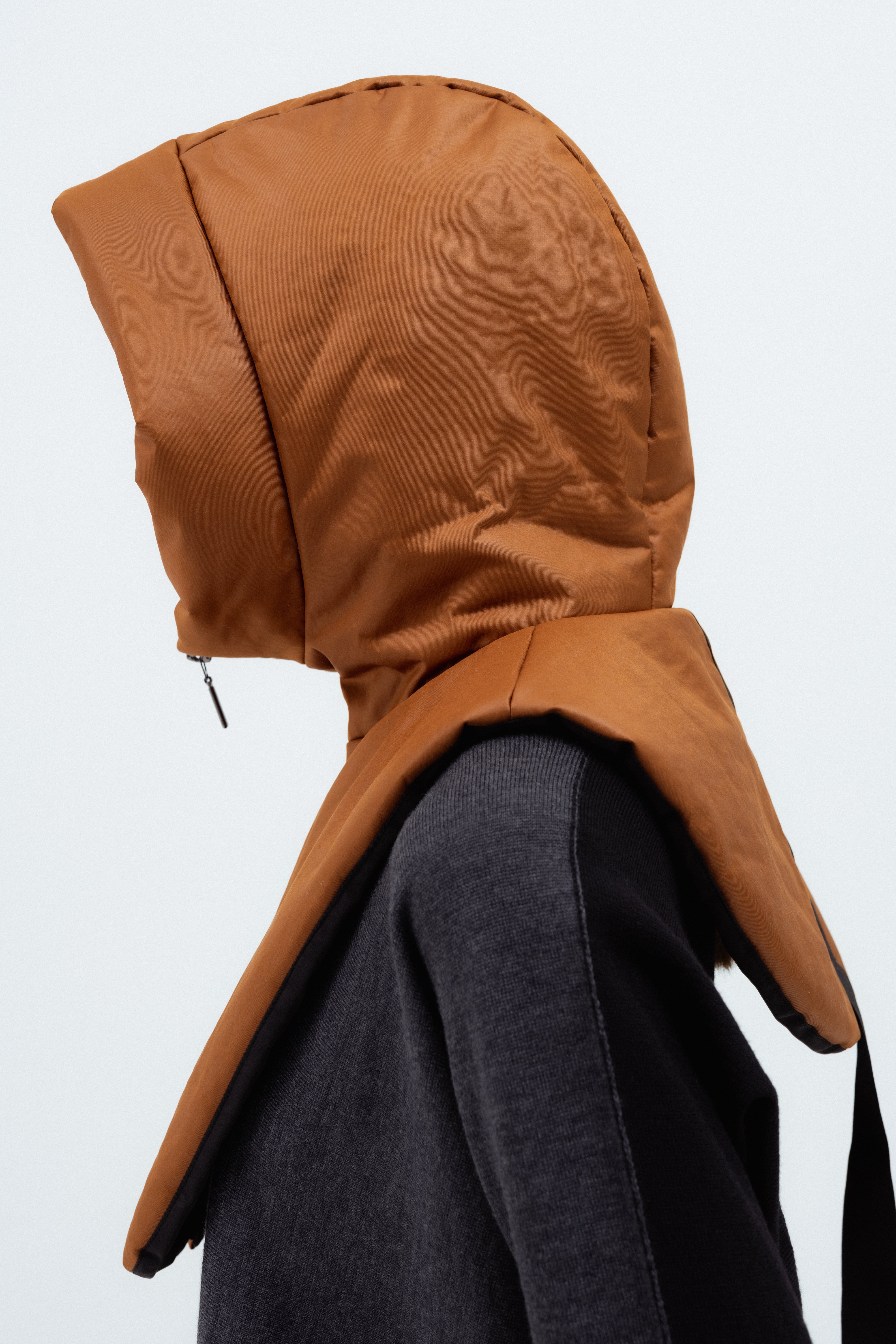 CHESTNUT HOOD WITH PADDING