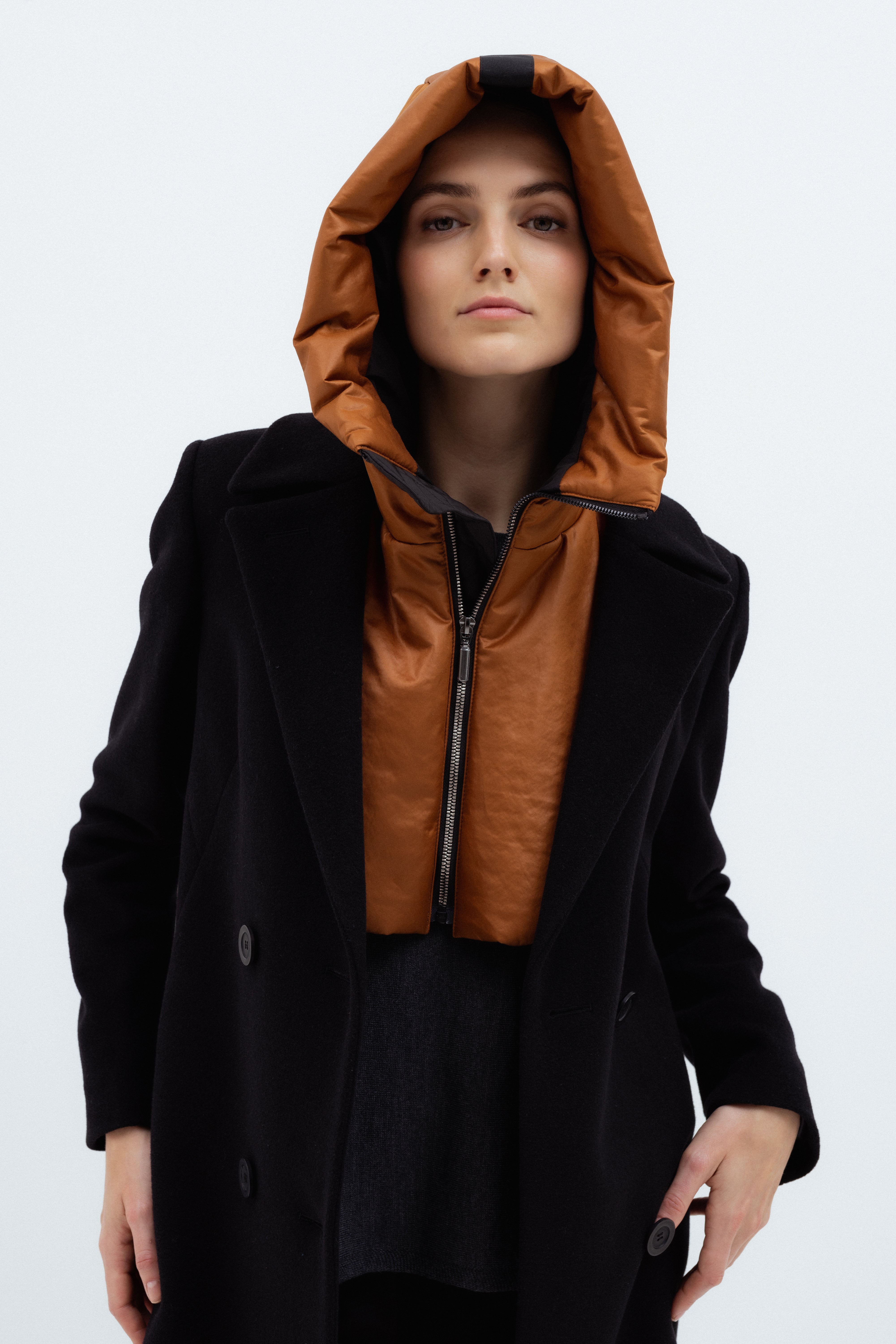 CHESTNUT HOOD WITH PADDING