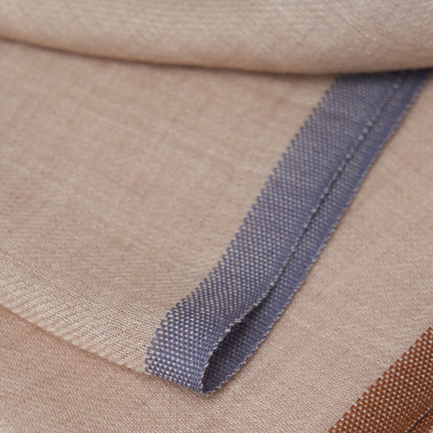 BEIGE WOOL SCARF WITH COLORFUL EDGES