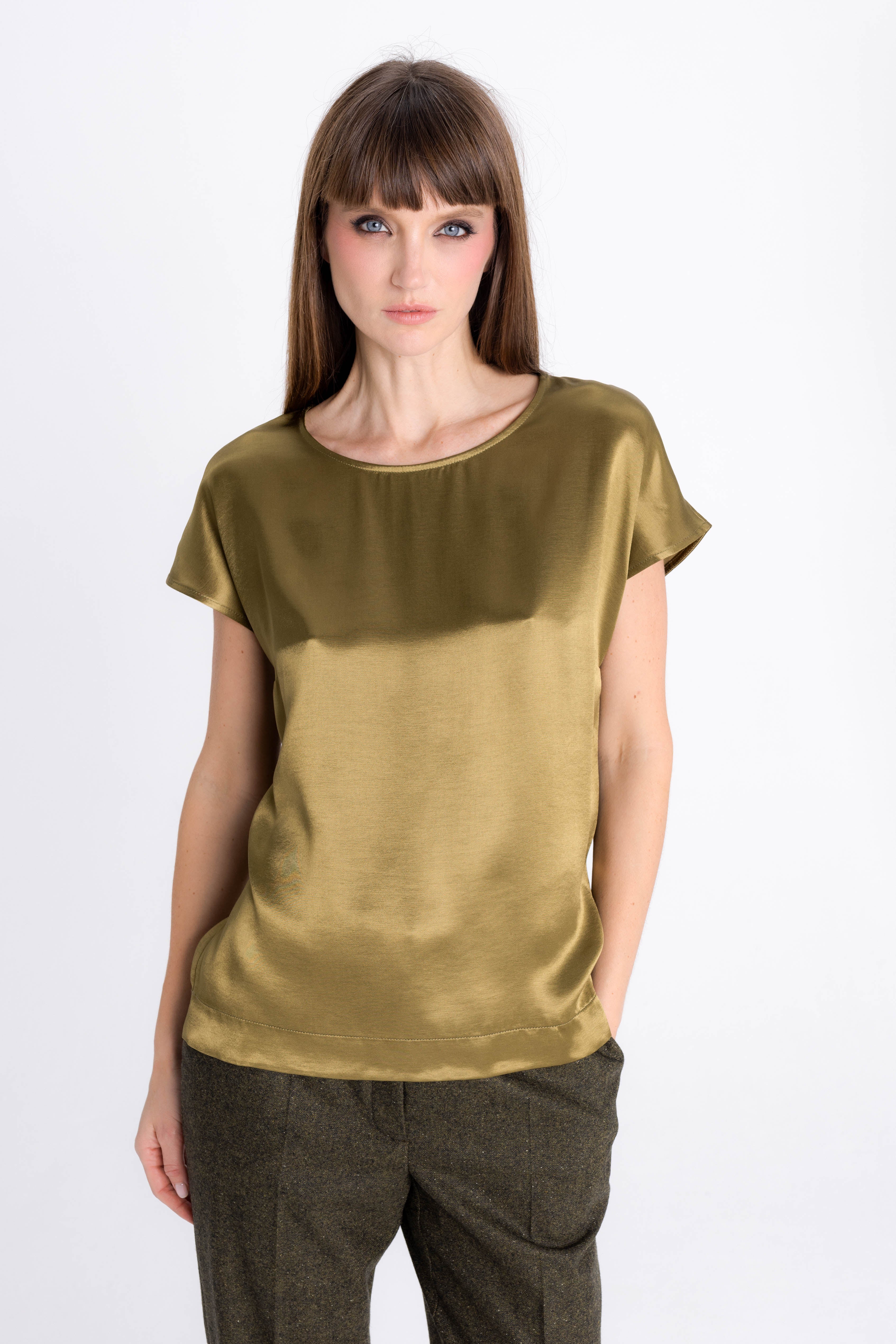 SHORT SLEEVE OLIVE BLOUSE