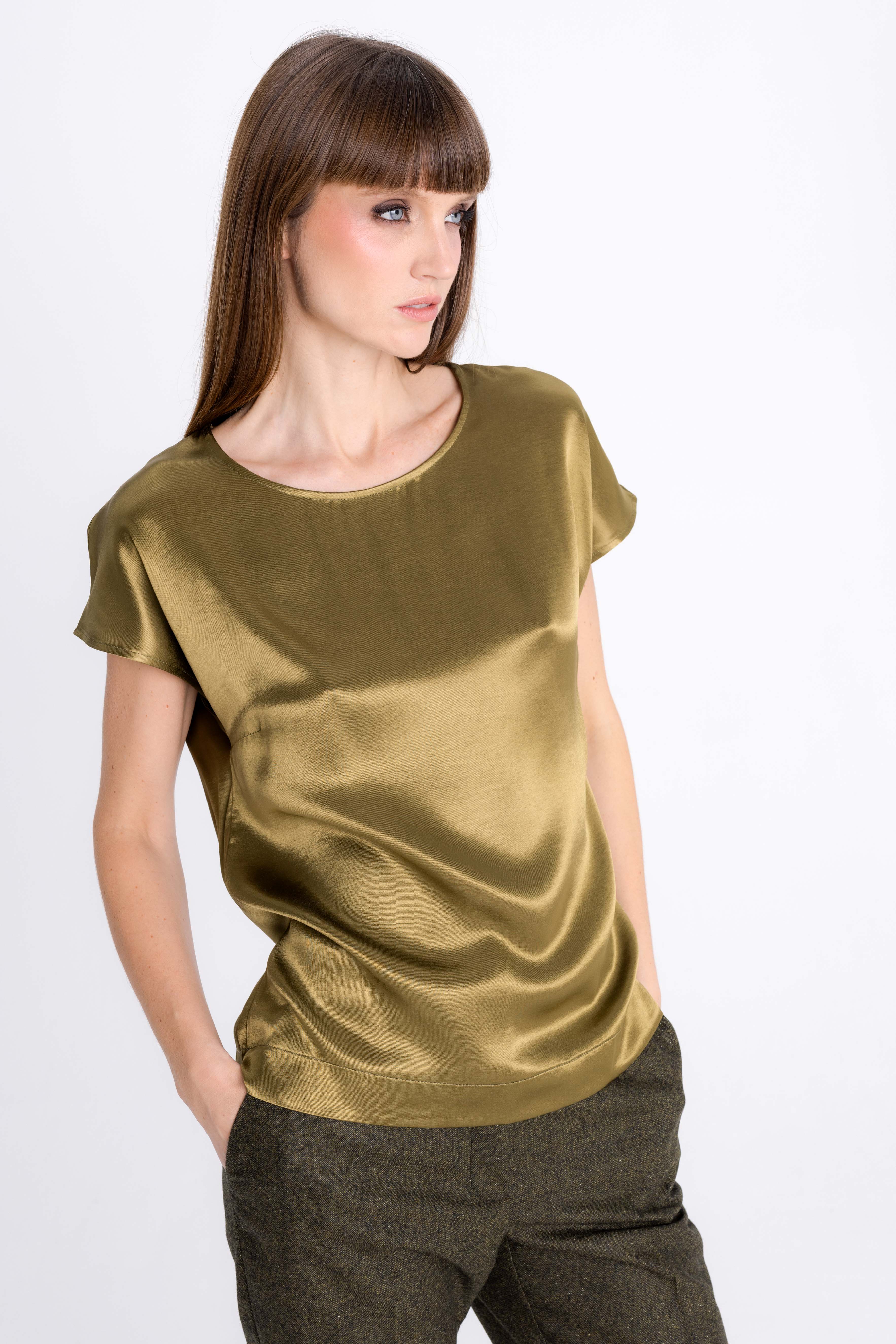 SHORT SLEEVE OLIVE BLOUSE