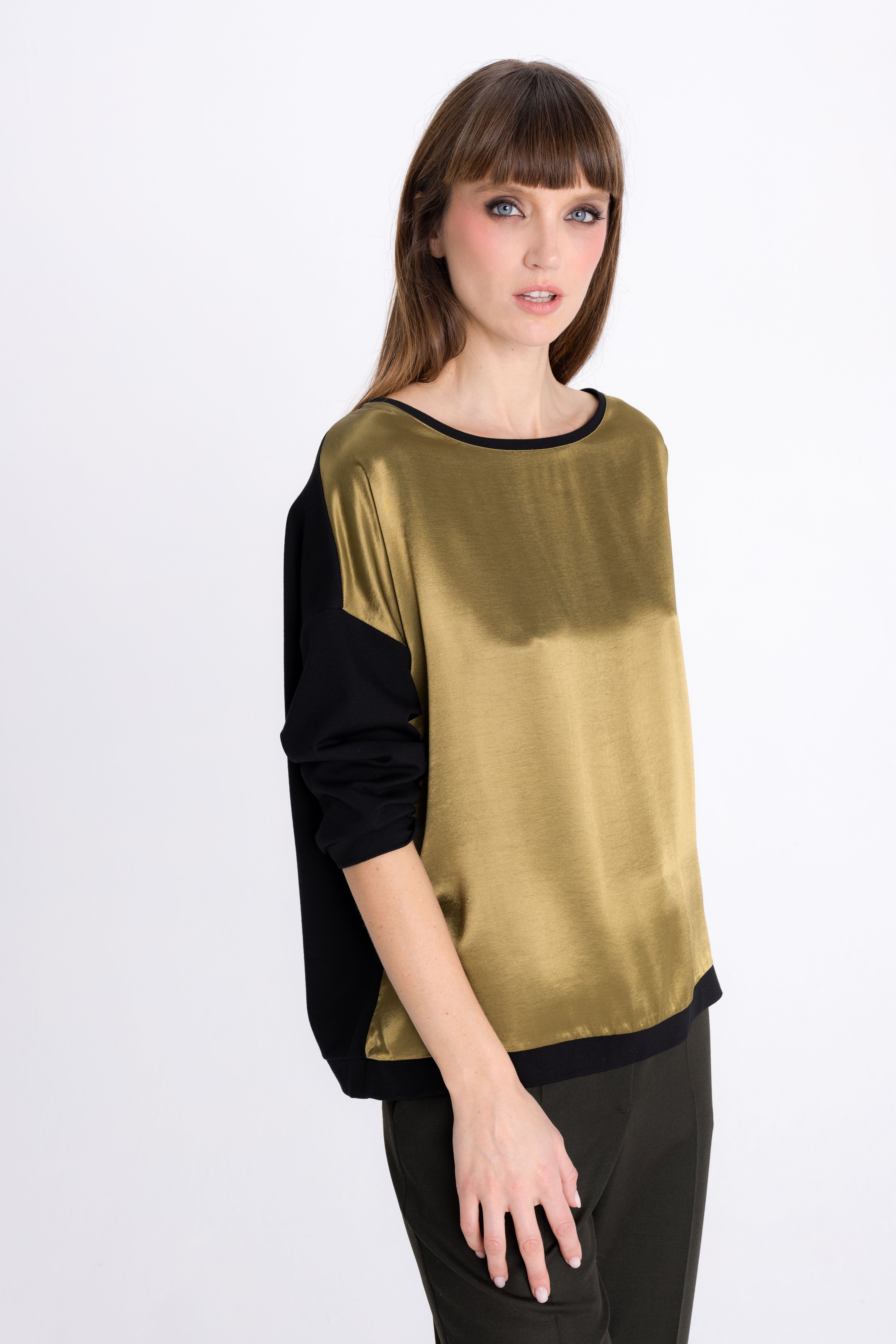 LOOSE TWO-COLORED BLOUSE IN OLIVE