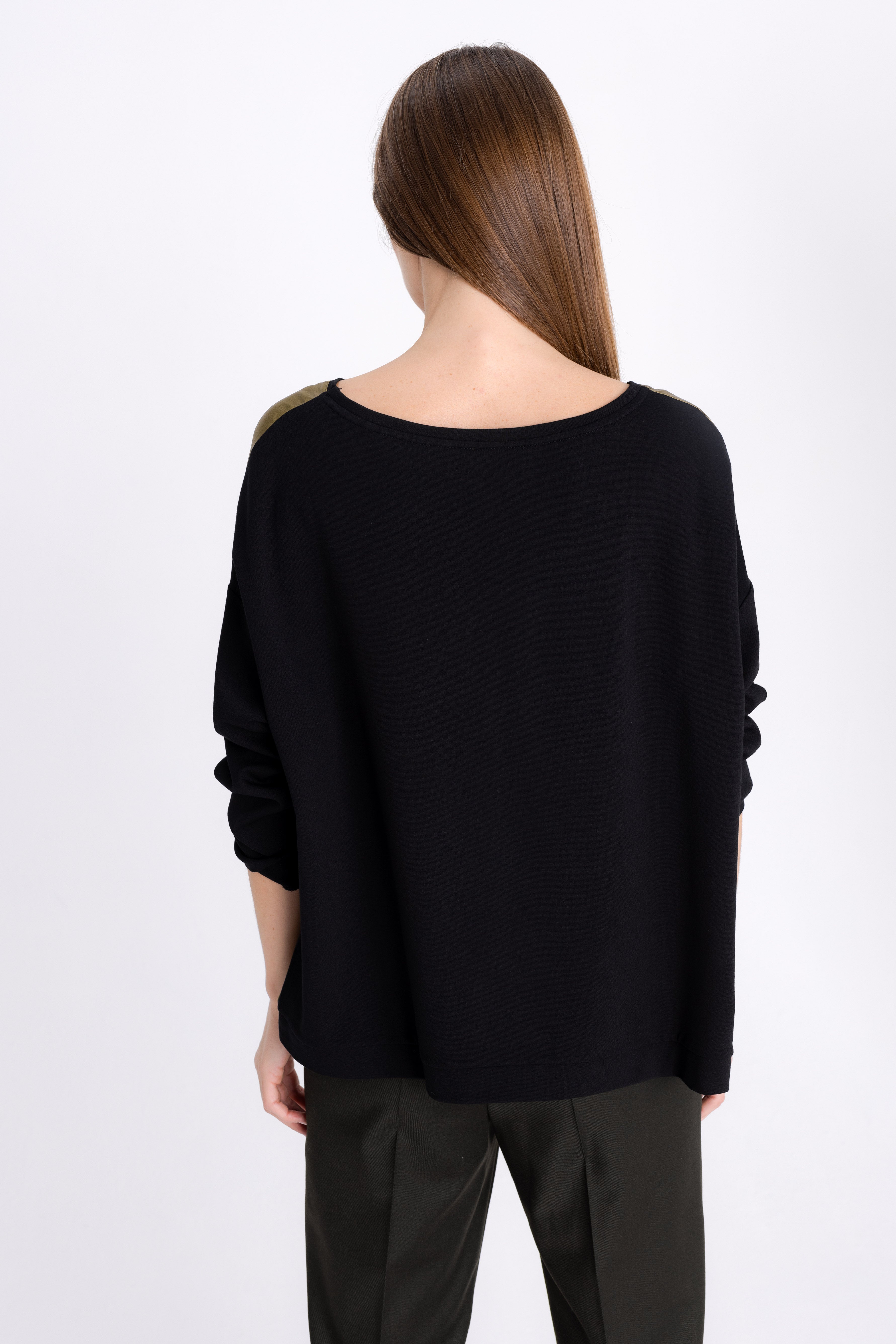 LOOSE TWO-COLORED BLOUSE IN OLIVE