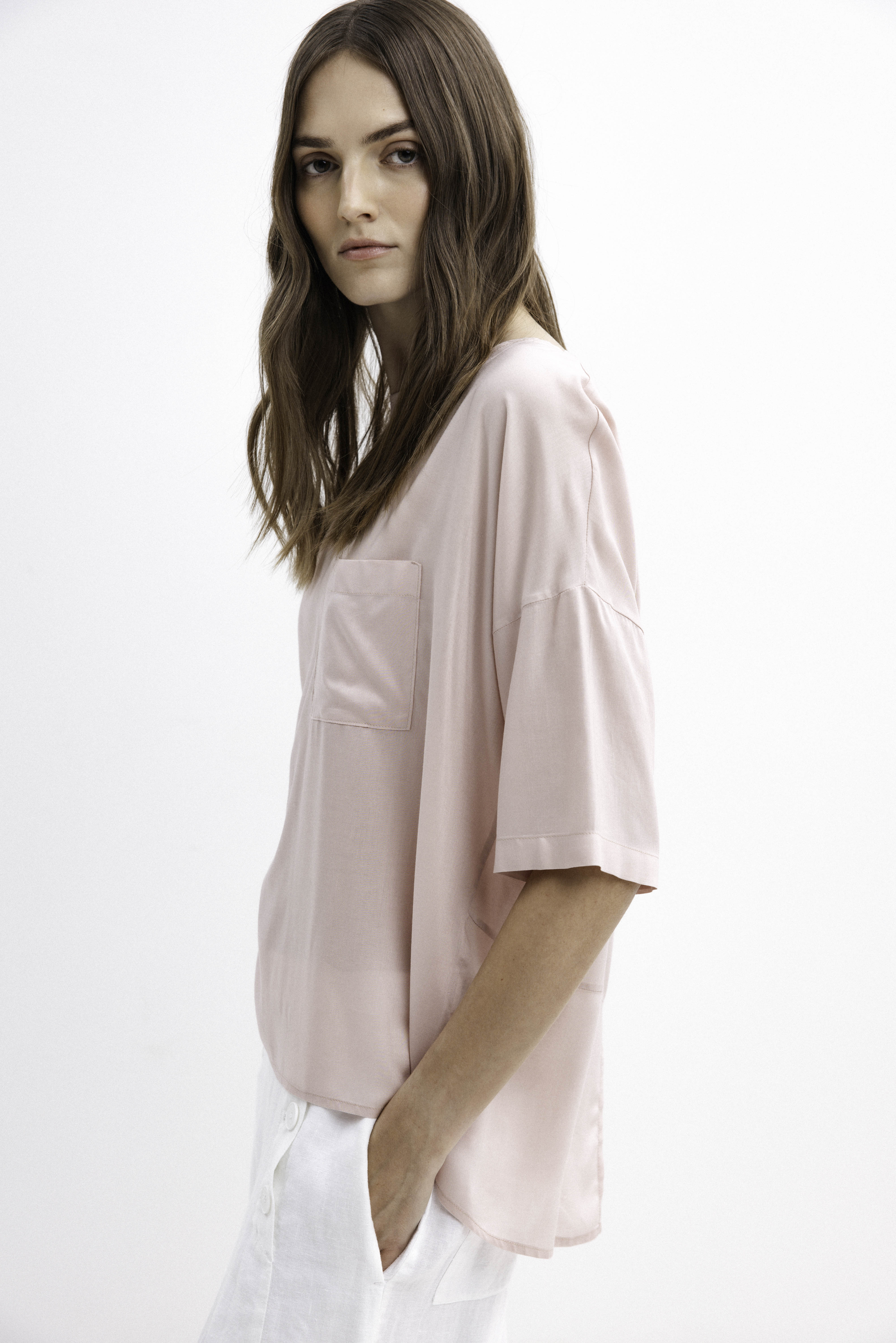 OVERSIZED BLUSH PINK BLOUSE