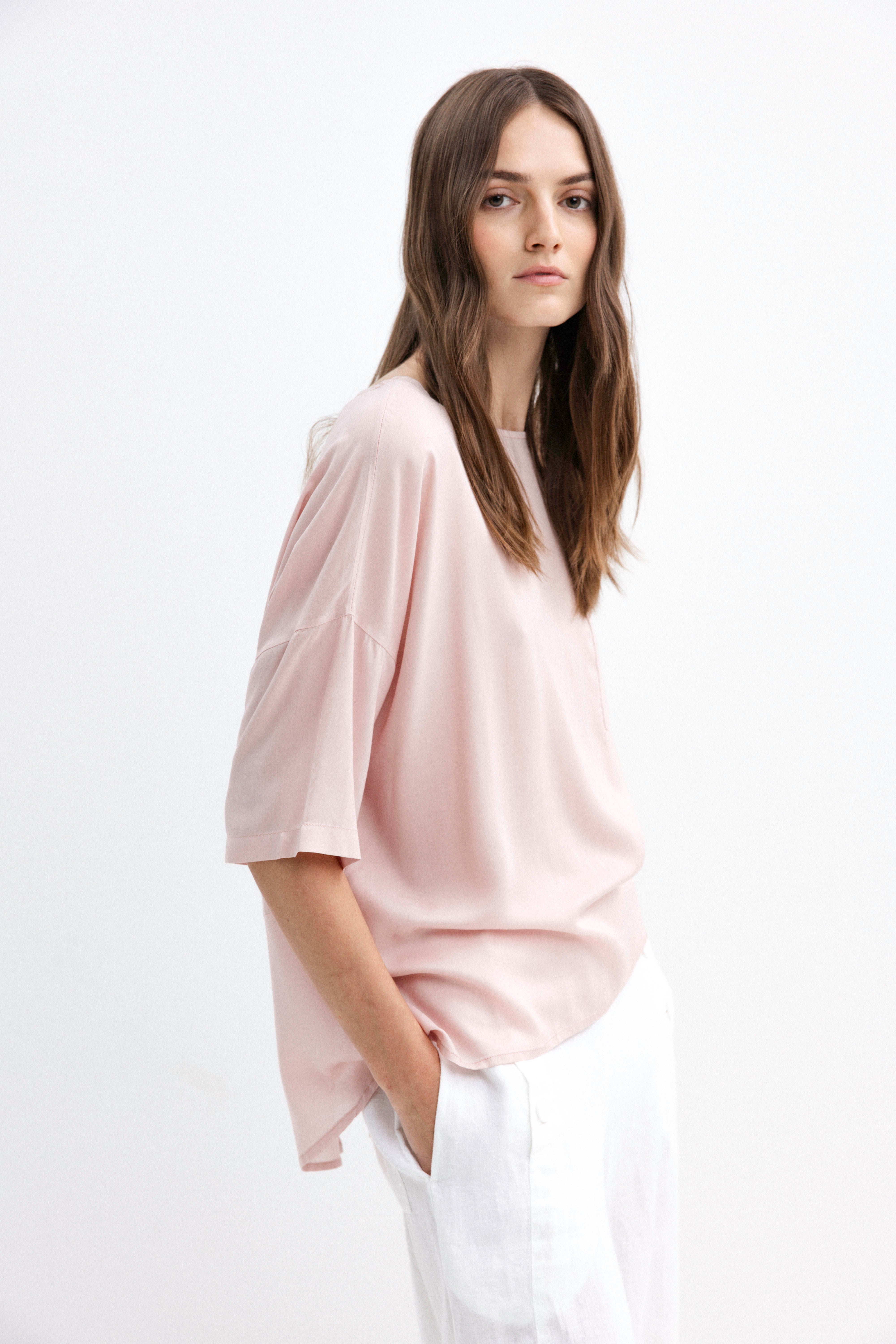 OVERSIZED BLUSH PINK BLOUSE