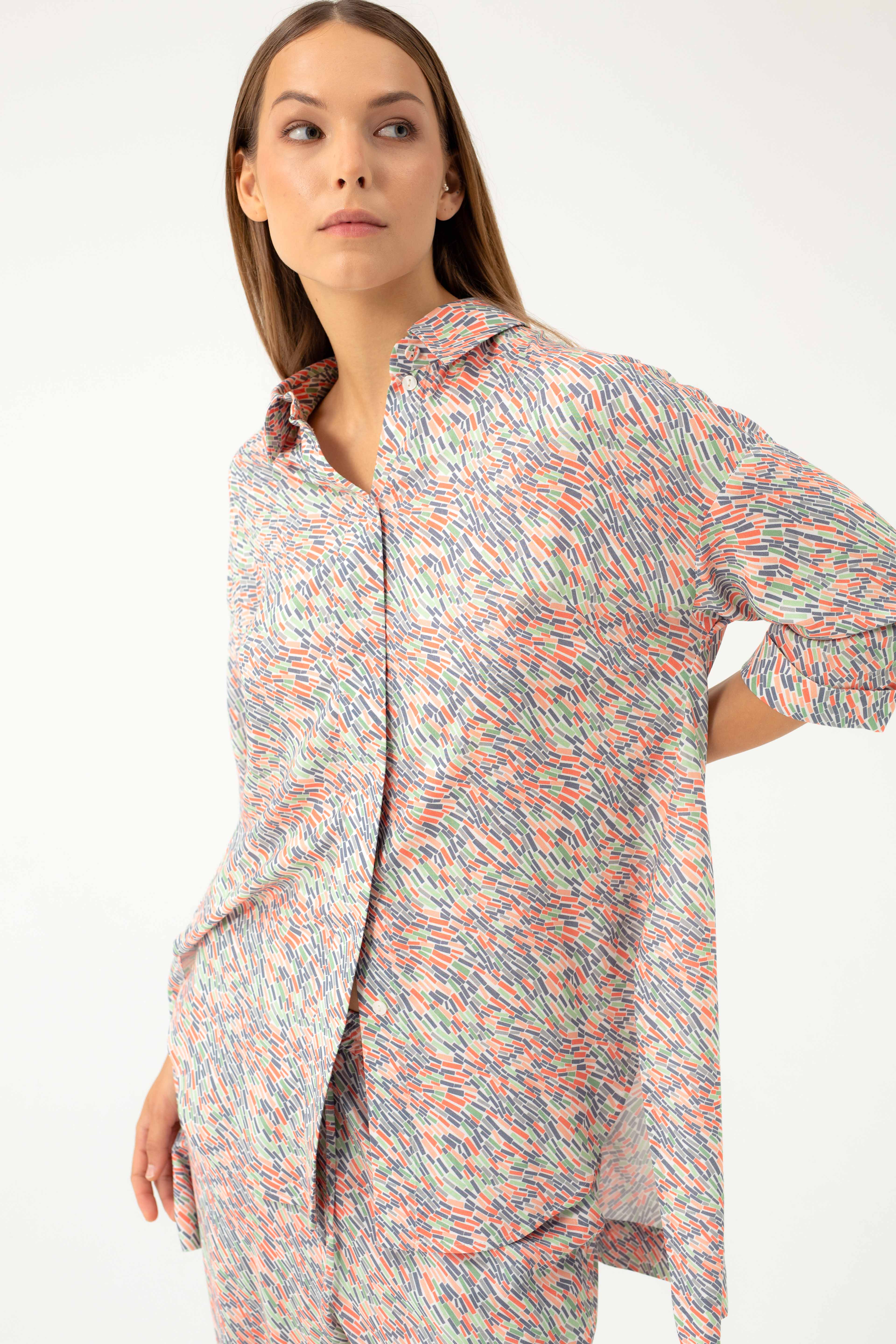 OVERSIZED SHIRT WITH PRINT