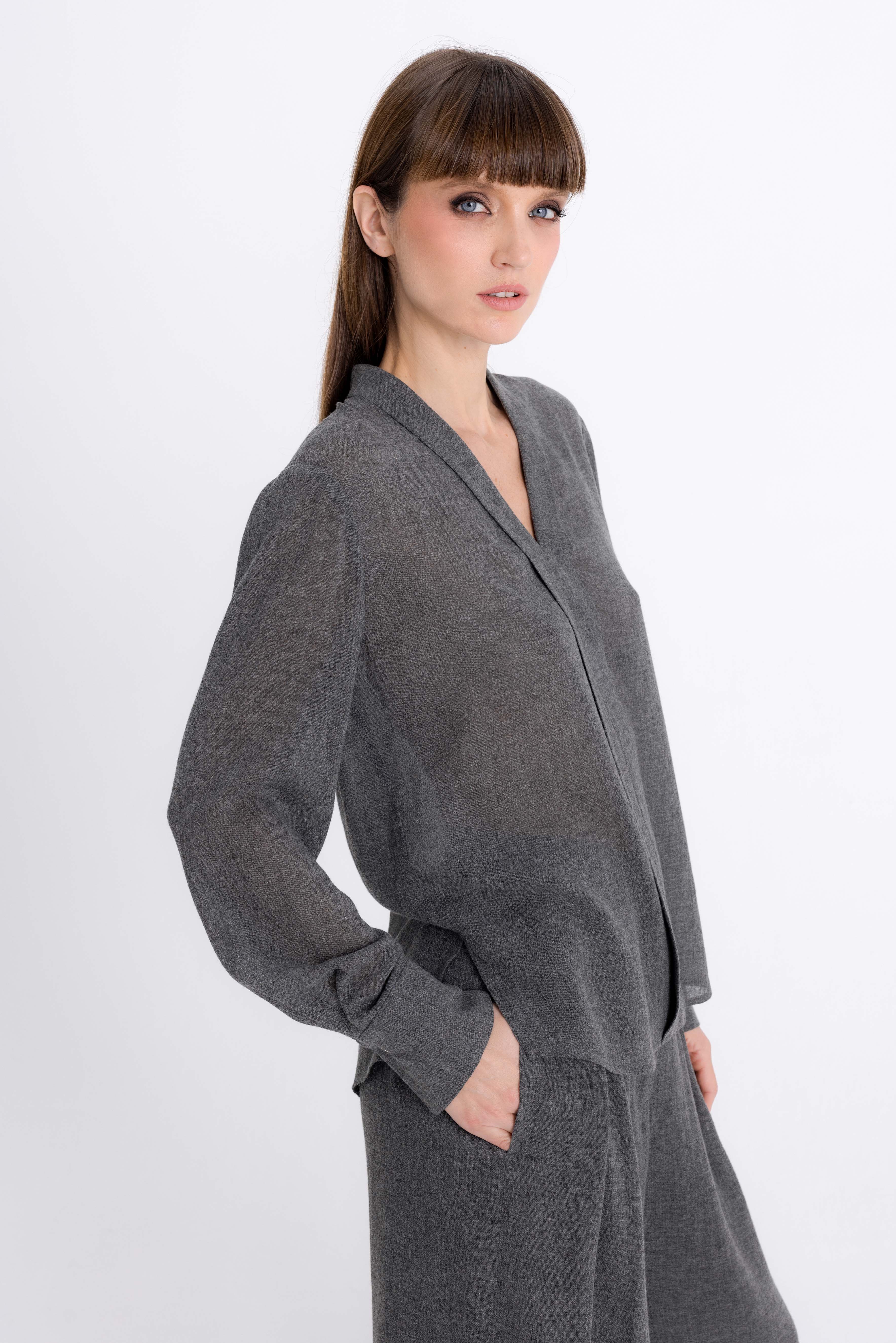 V-NECK GREY BLOUSE WITH WOOL