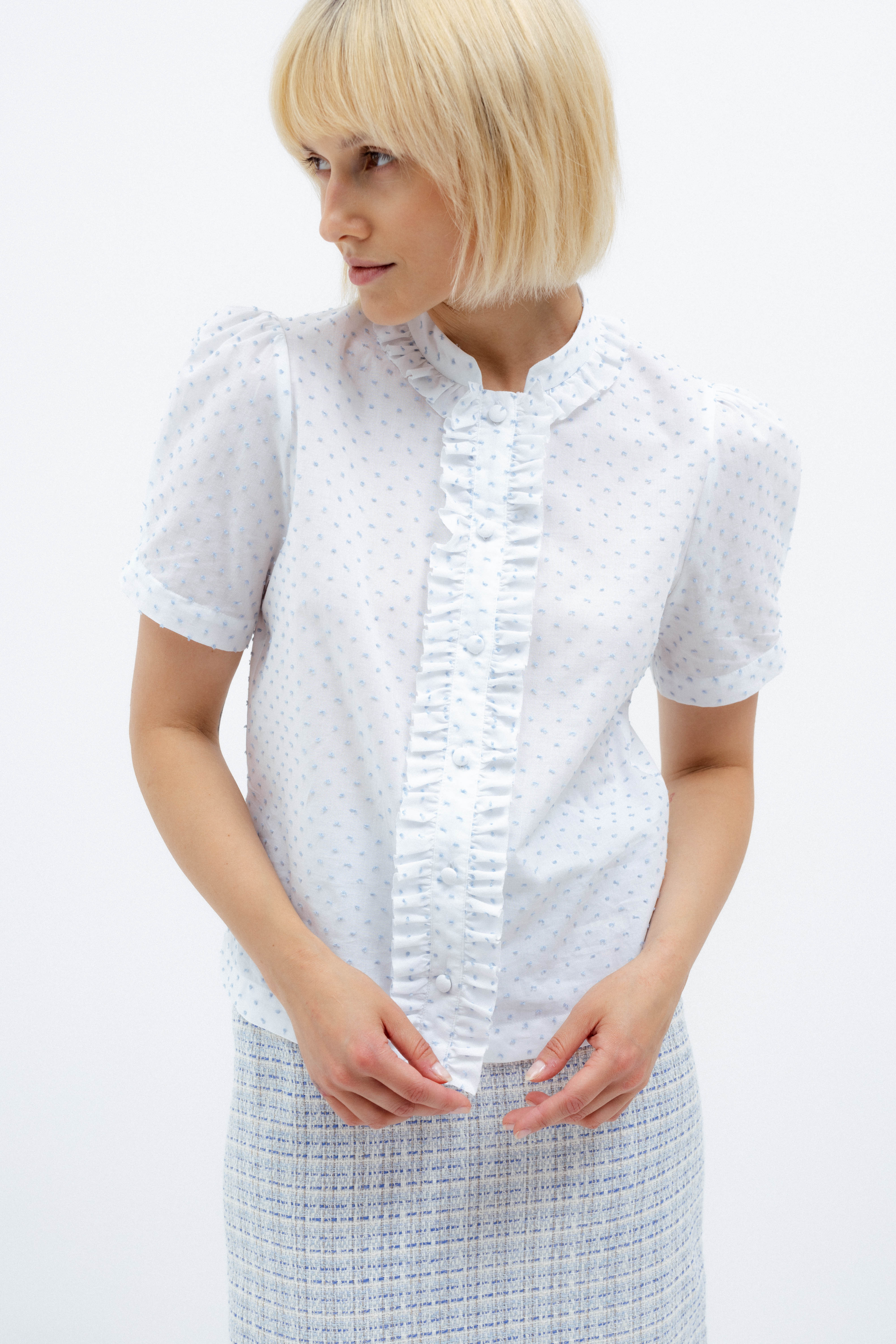 WHITE SHORT SLEEVE SHIRT WITH RUFFLES