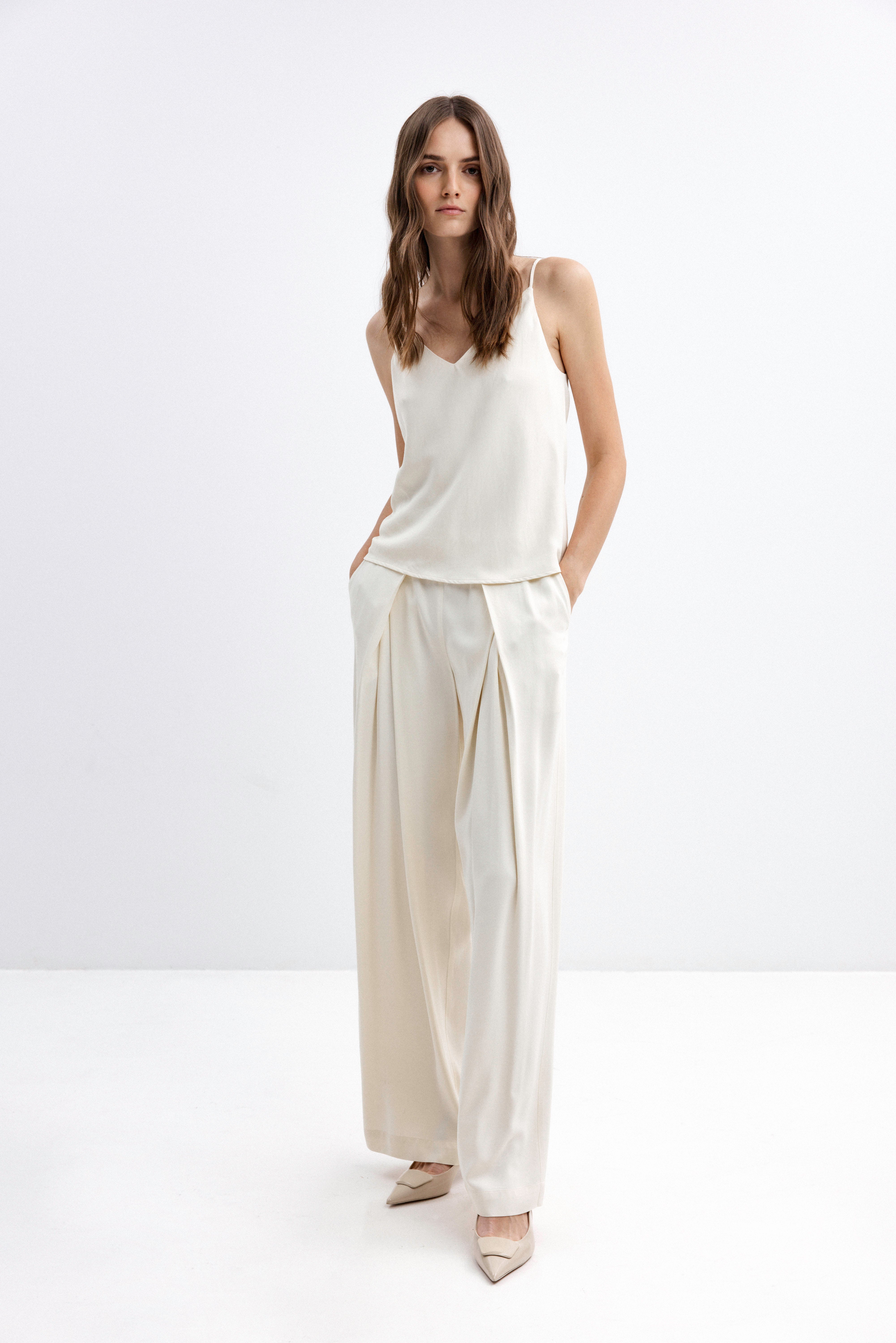 MILK-SHADE BLOUSE WITH STRAPS