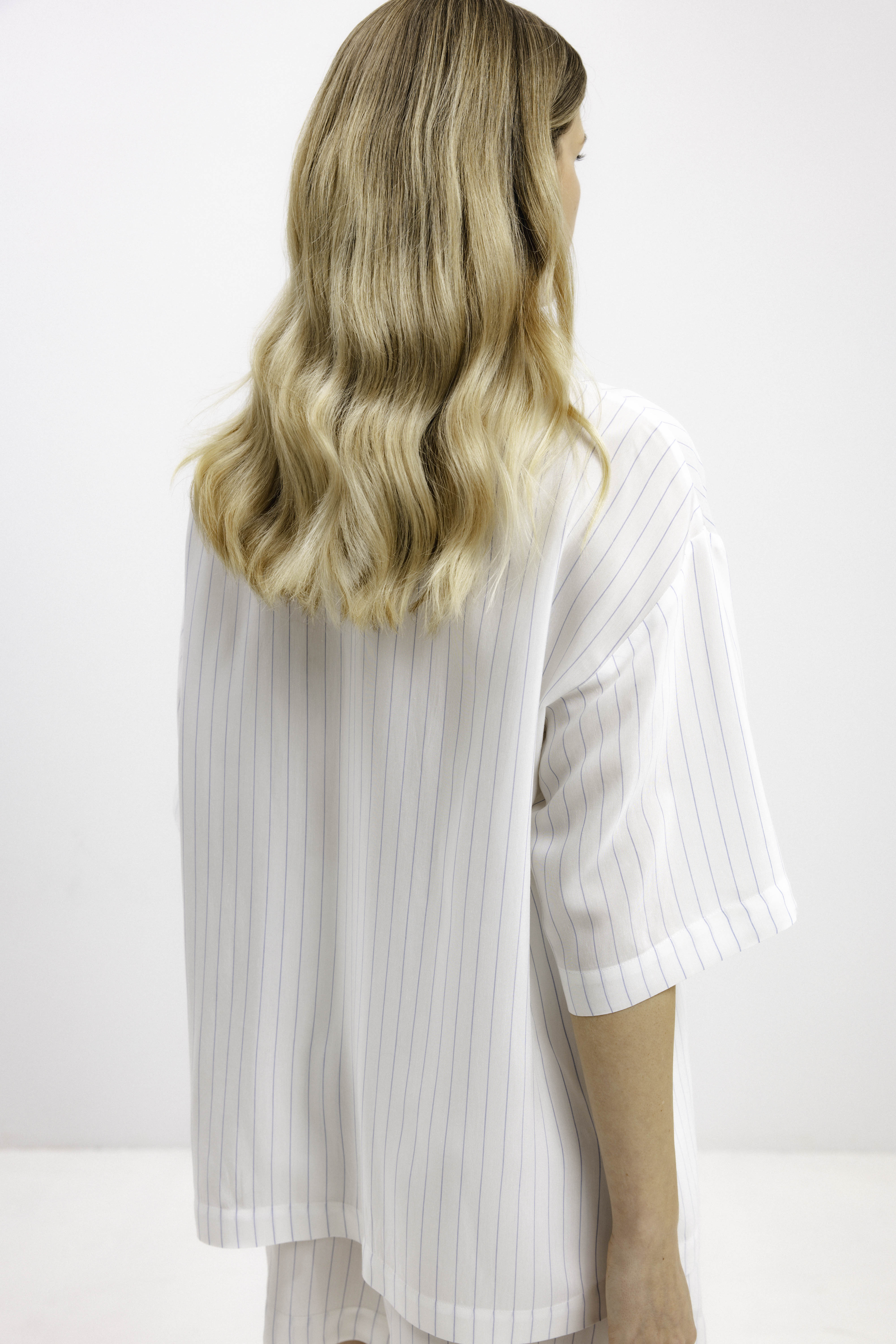 PYJAMA SHIRT WITH BLUE STRIPES AND SHORT SLEEVES - UNISEX