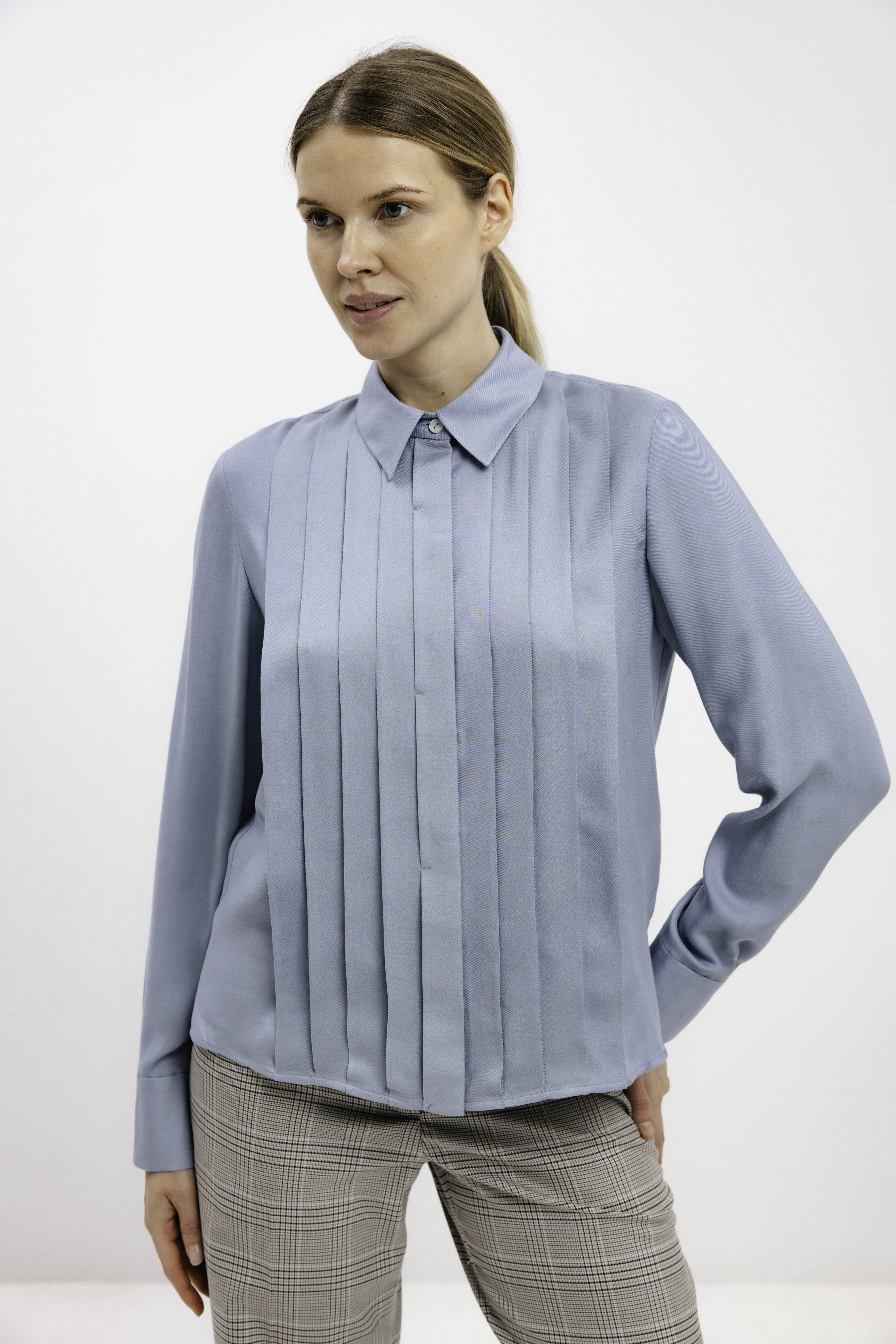 DUST BLUE PLEATED SHIRT