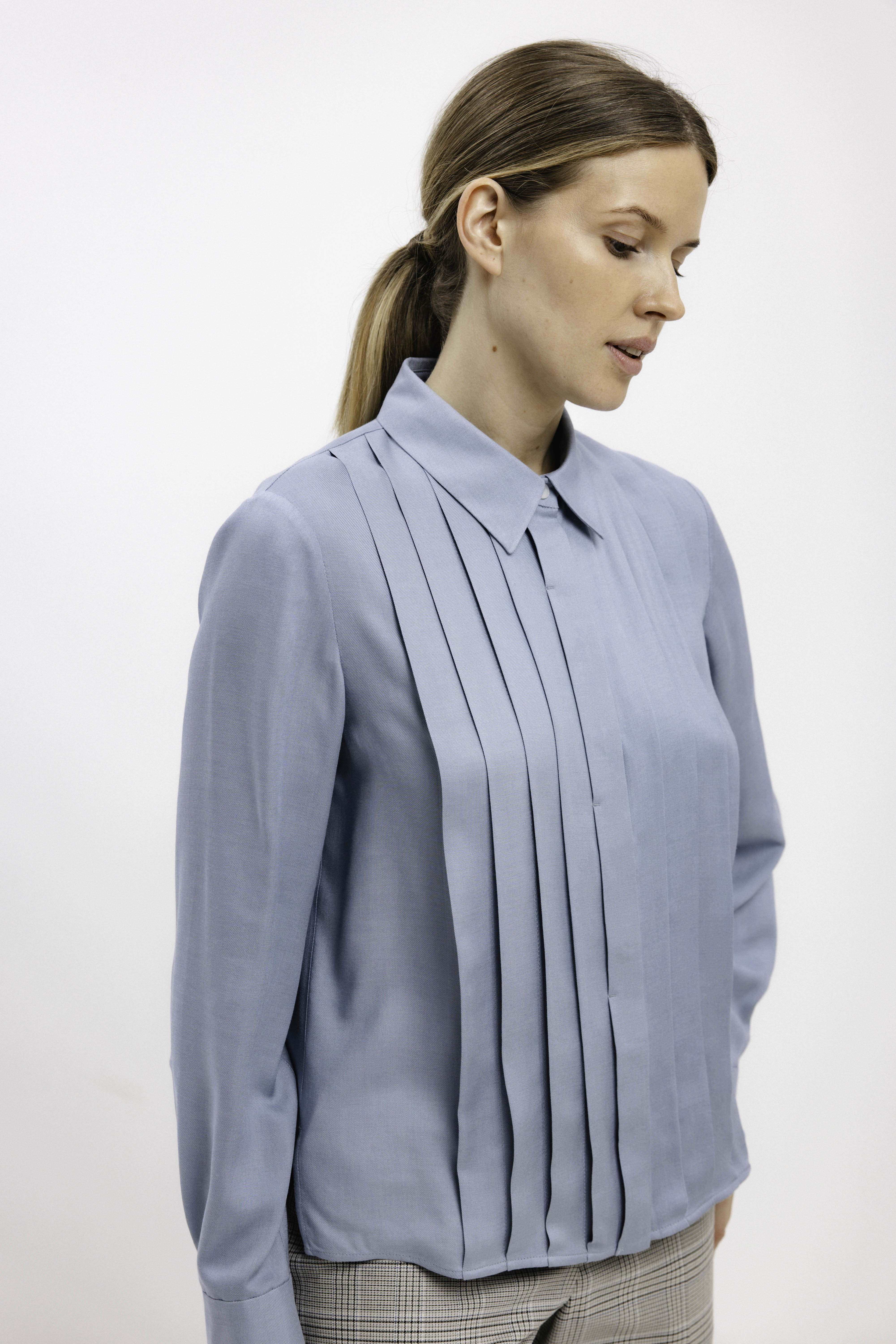 DUST BLUE PLEATED SHIRT