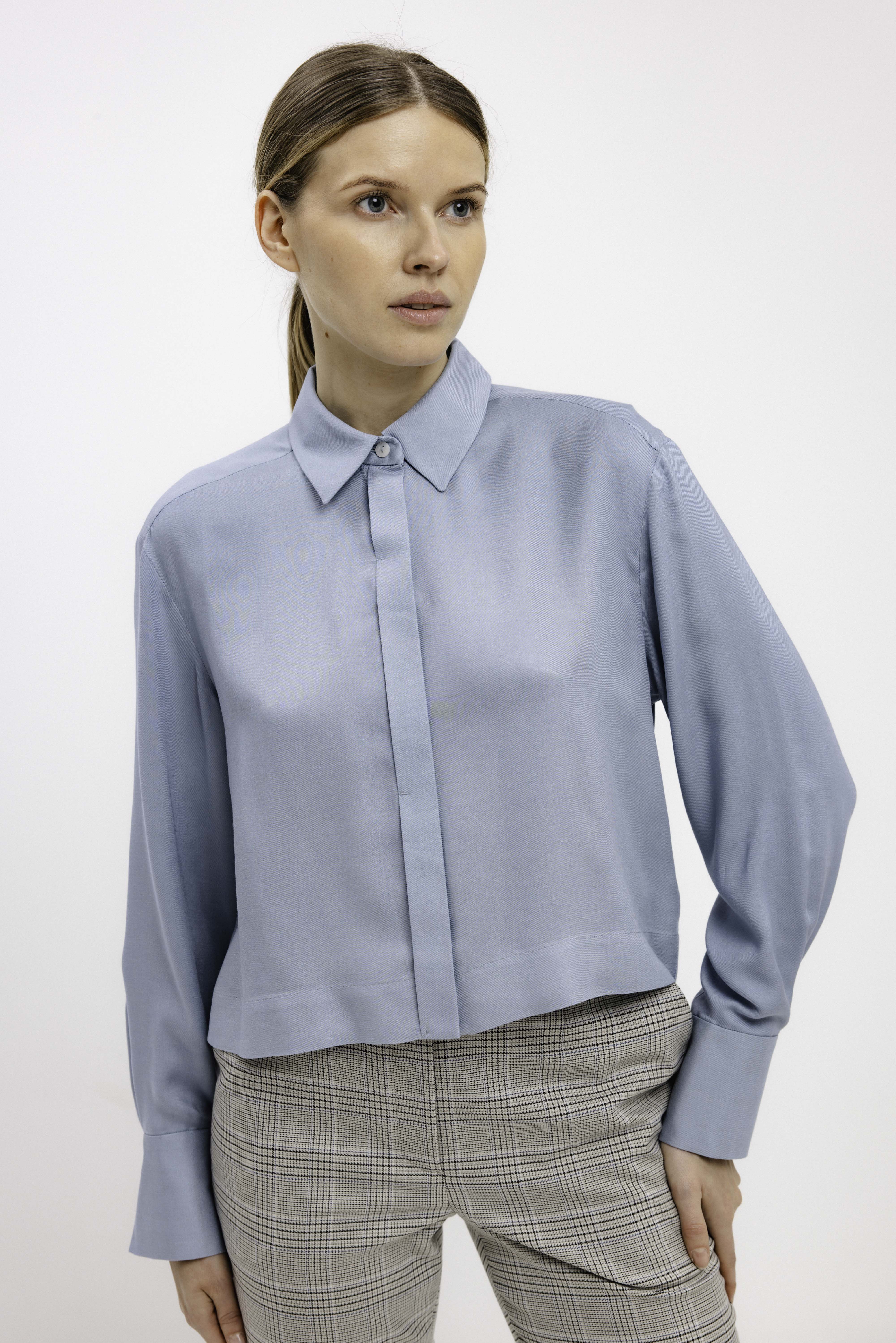 DUST BLUE CROPPED SHIRT