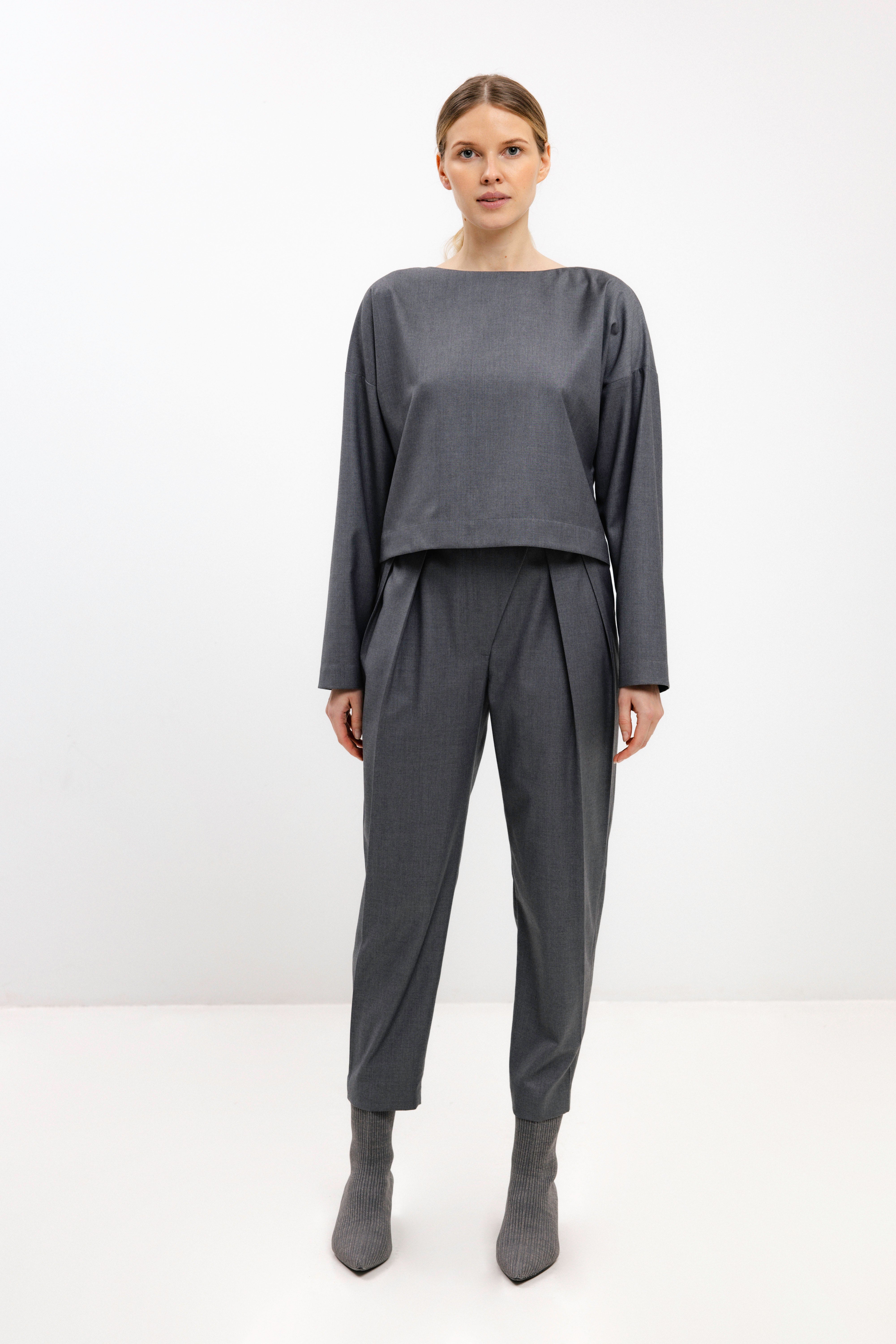 COLLARLESS GREY BLOUSE