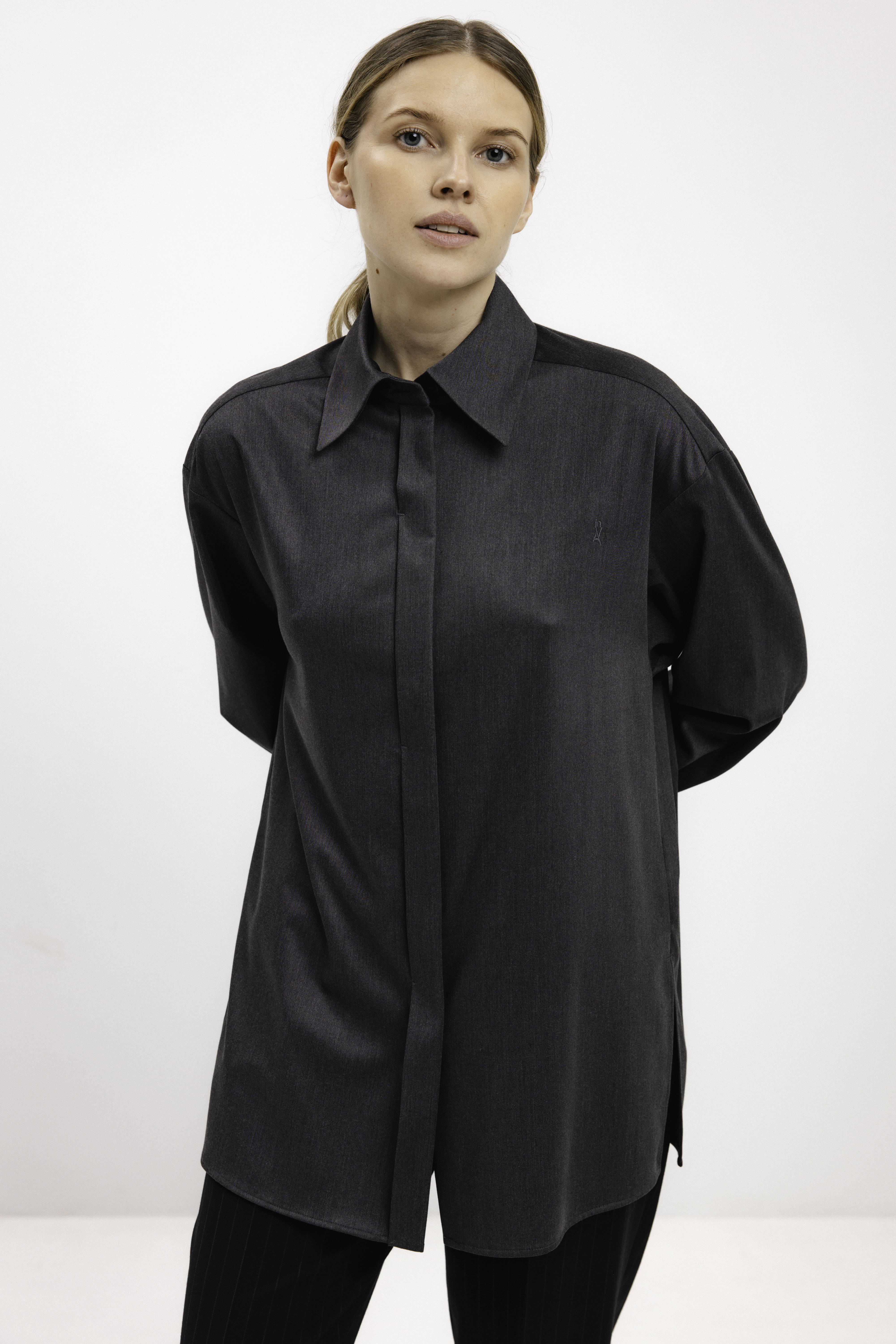 DARK GREY OVERSIZED SHIRT WITH BAMBOO