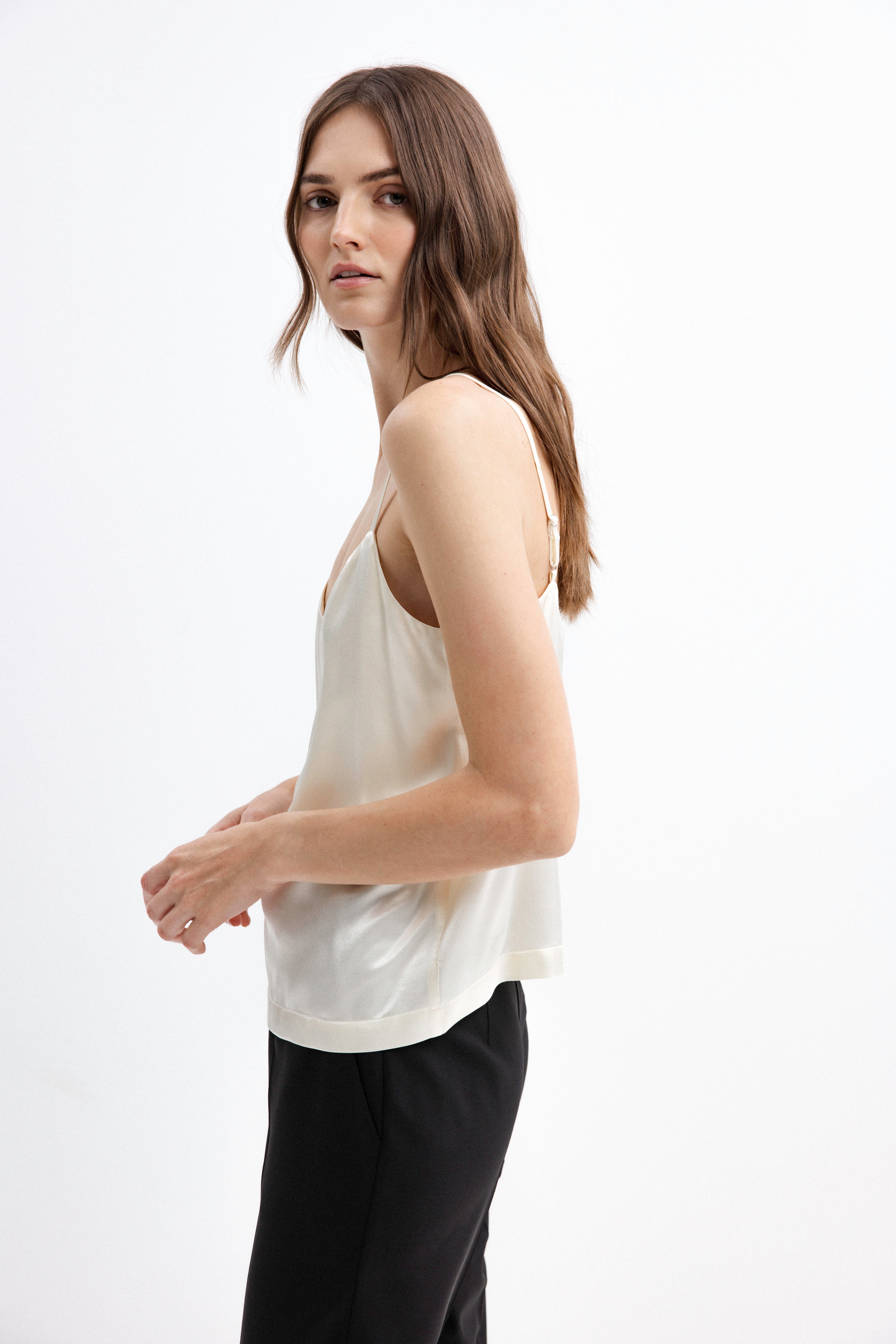 MILK BLOUSE WITH ADJUSTABLE STRAPS