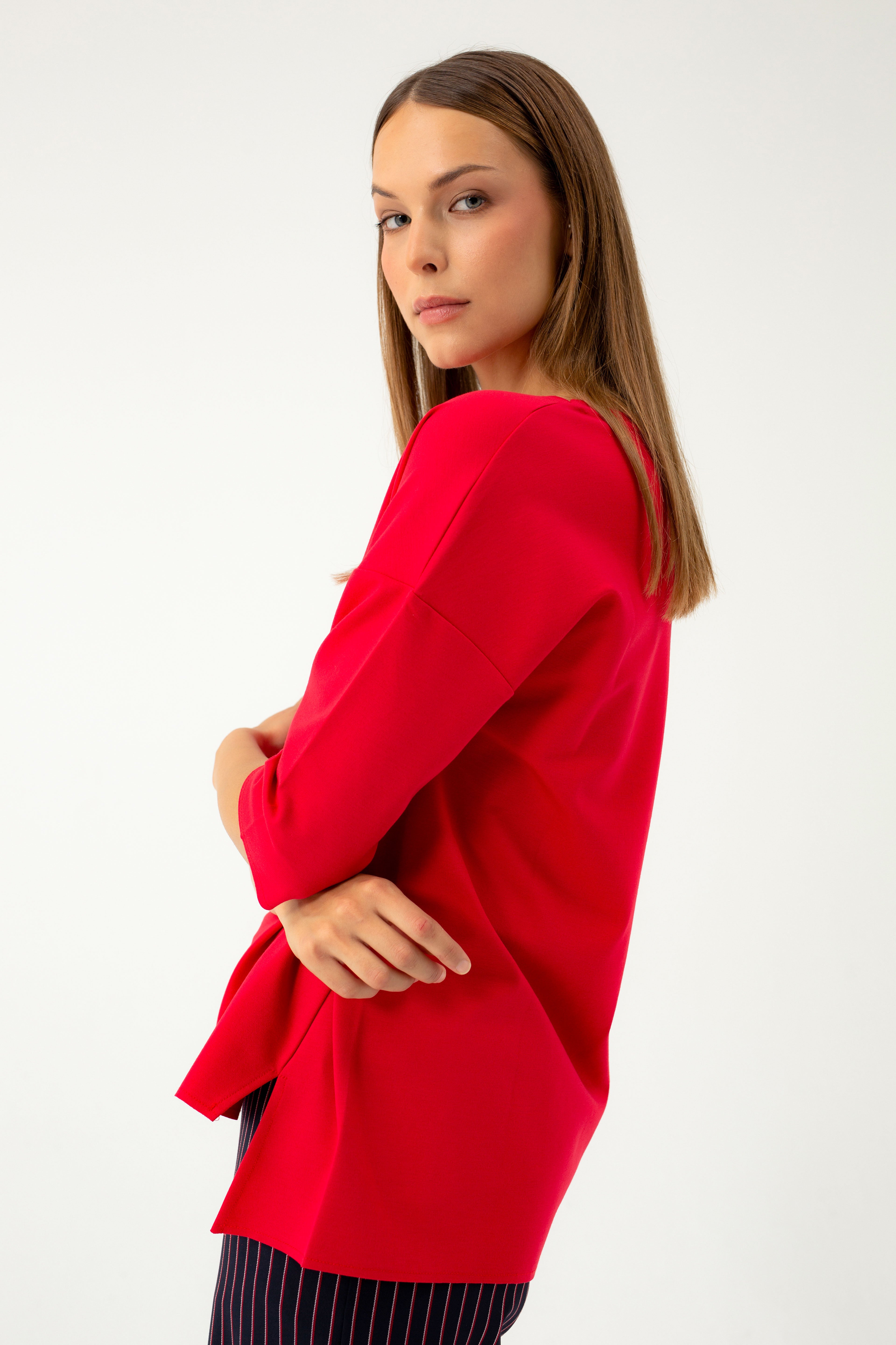 RED 3/4 SLEEVES BLOUSE