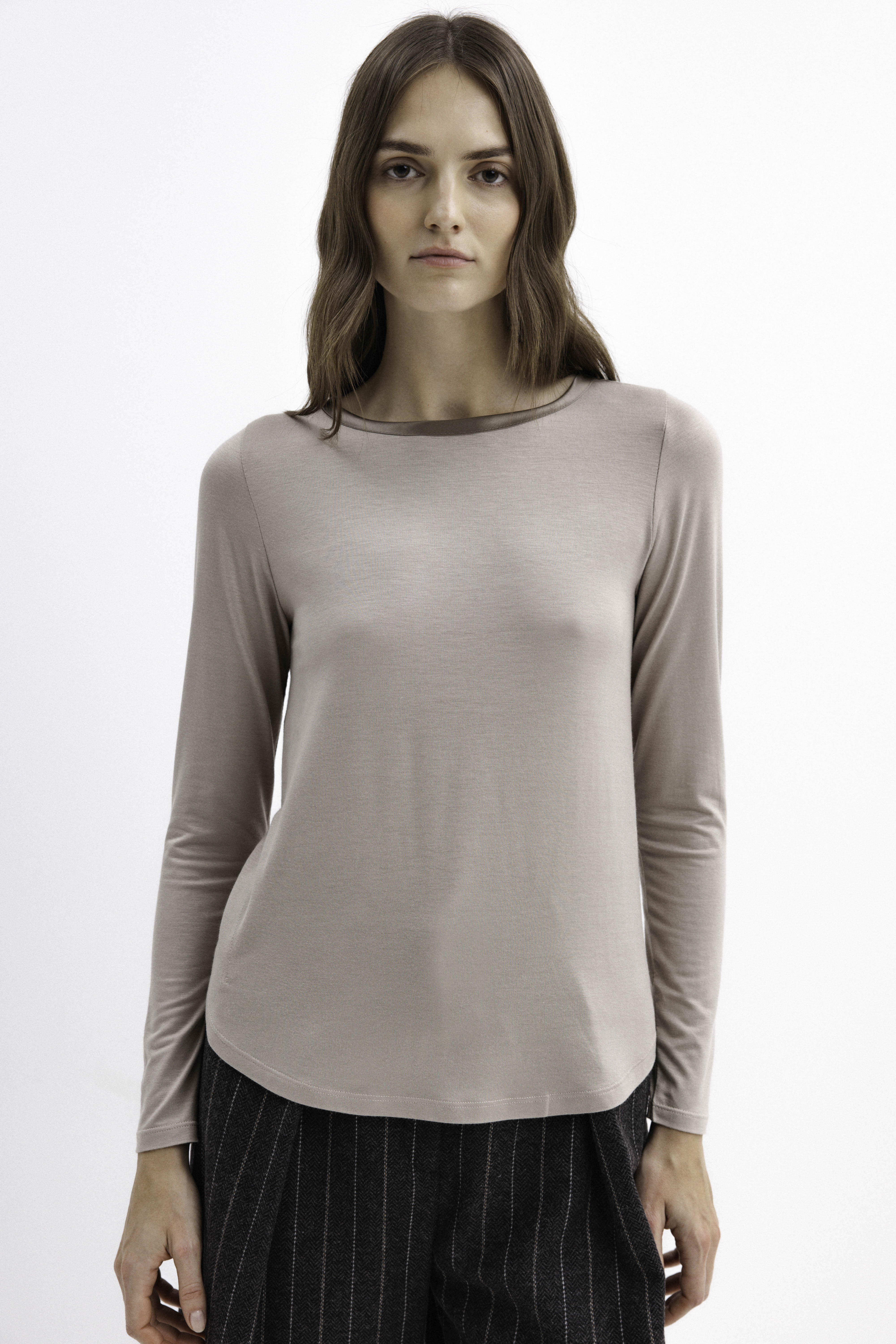 LONG SLEEVE BLOUSE IN BEIGE