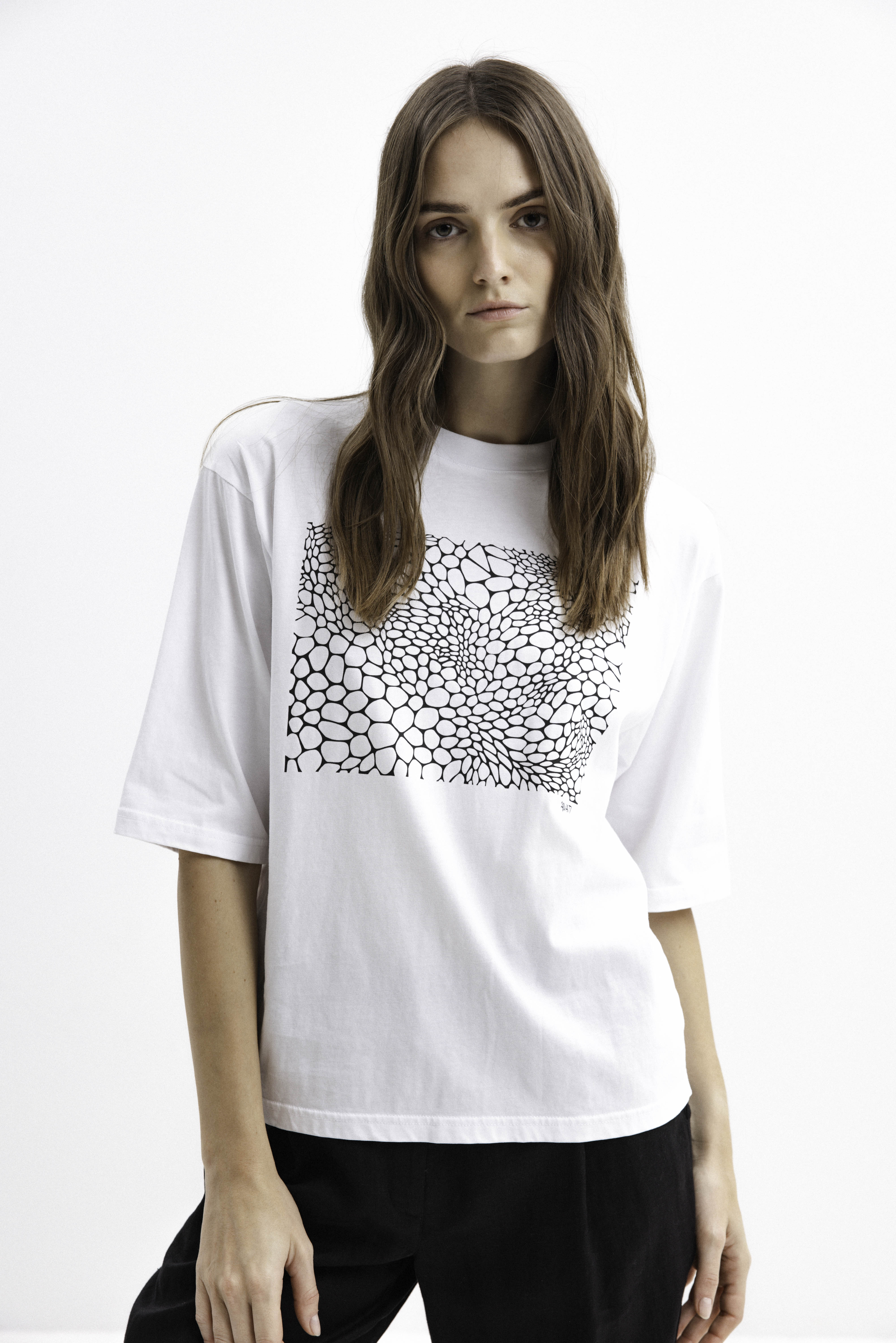 WHITE T-SHIRT WITH PRINT
