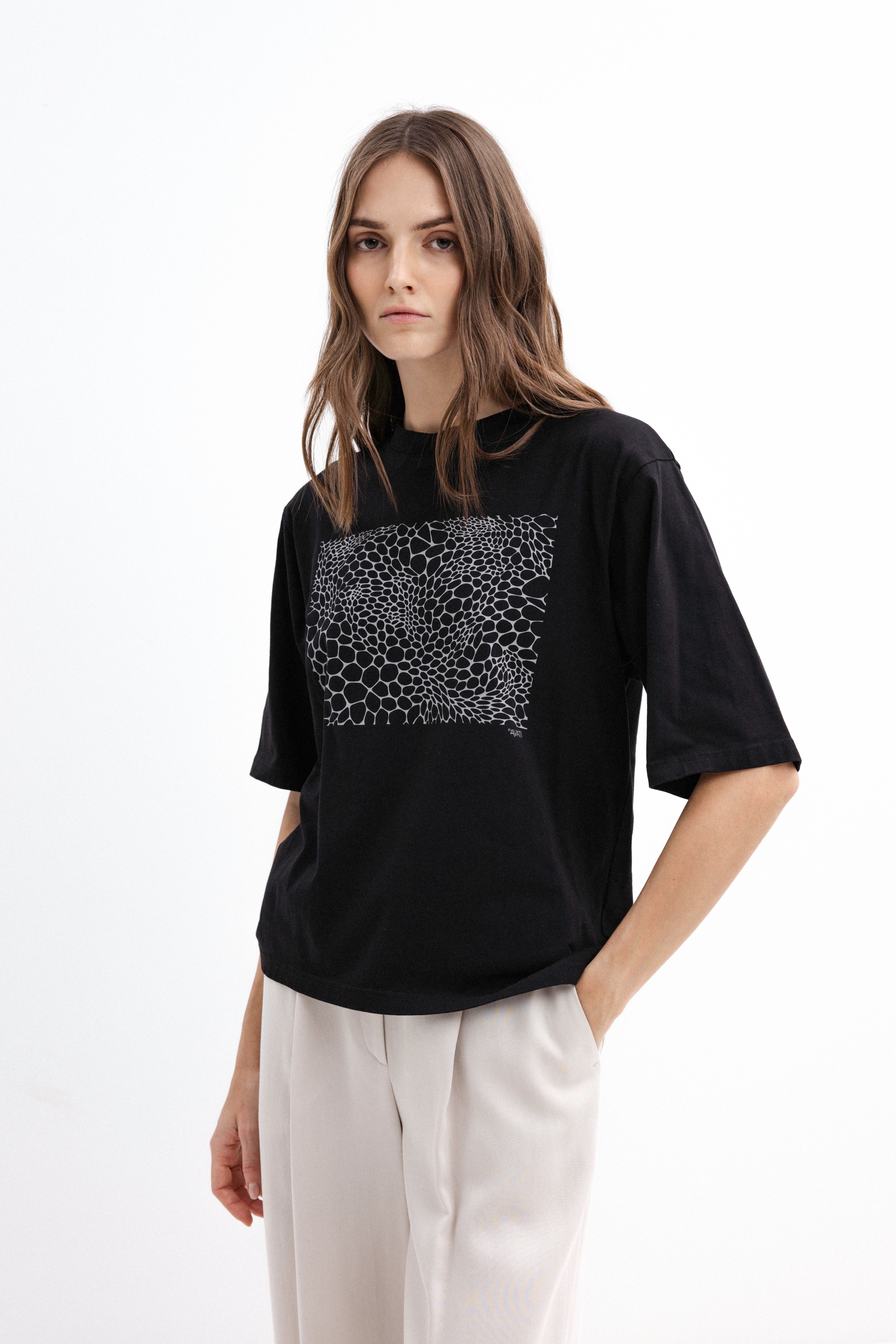 BLACK T-SHIRT WITH PRINT