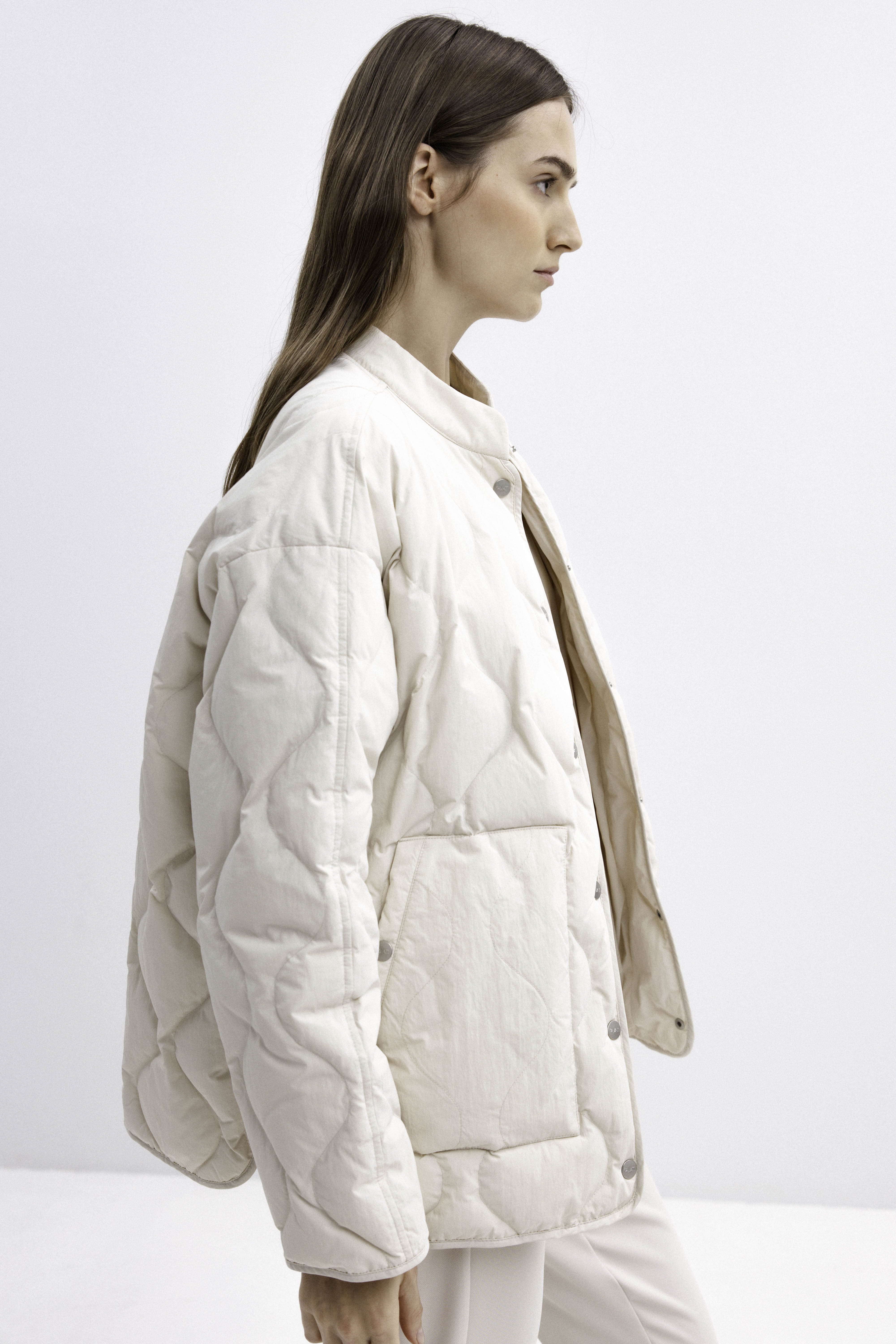 OVERSIZED MILK SHADE DOWN JACKET