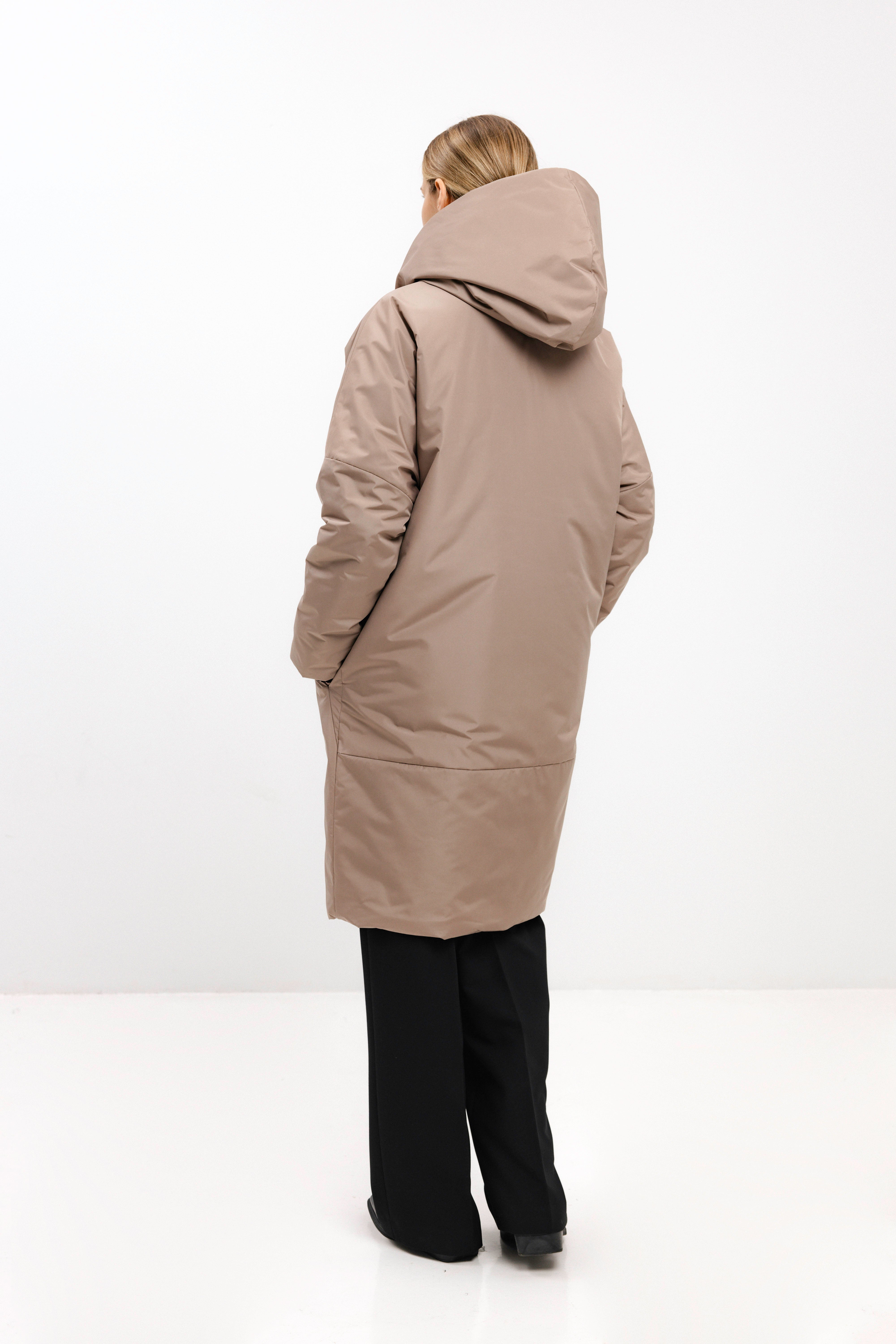 BEIGE COAT WITH CAMEL WOOL