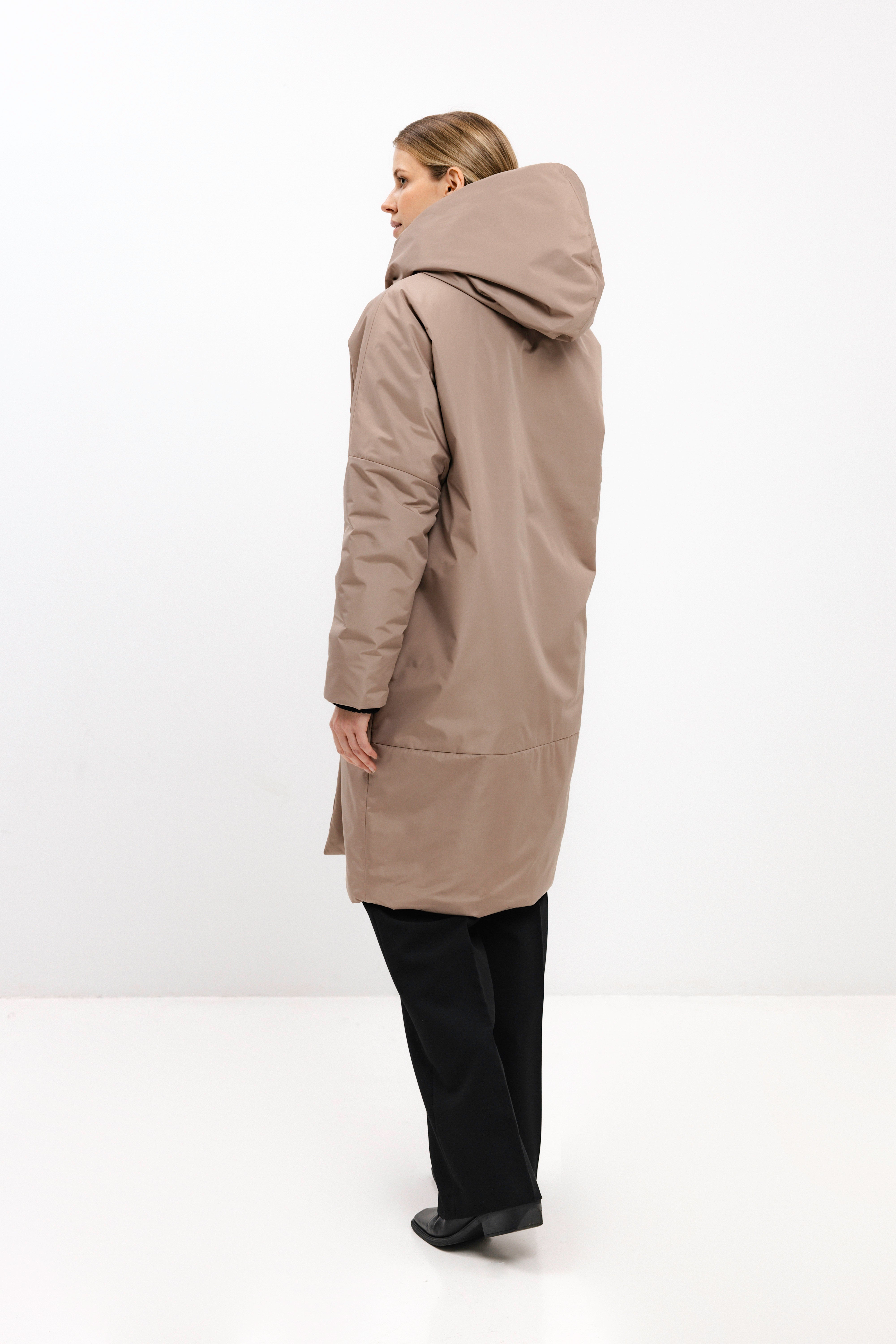 BEIGE COAT WITH CAMEL WOOL