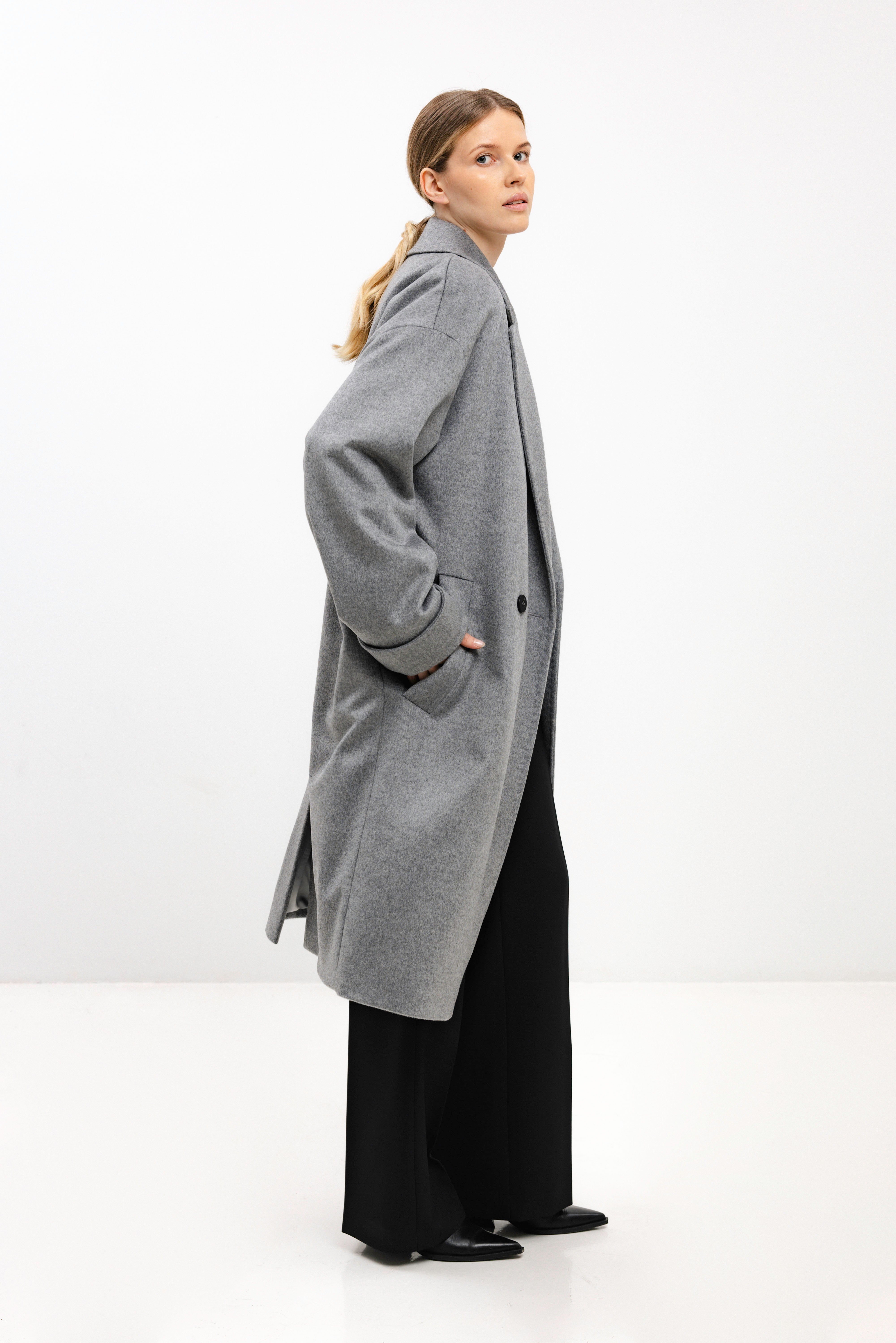 OVERSIZED DOUBLE-BREASTED WOOL COAT IN GREY