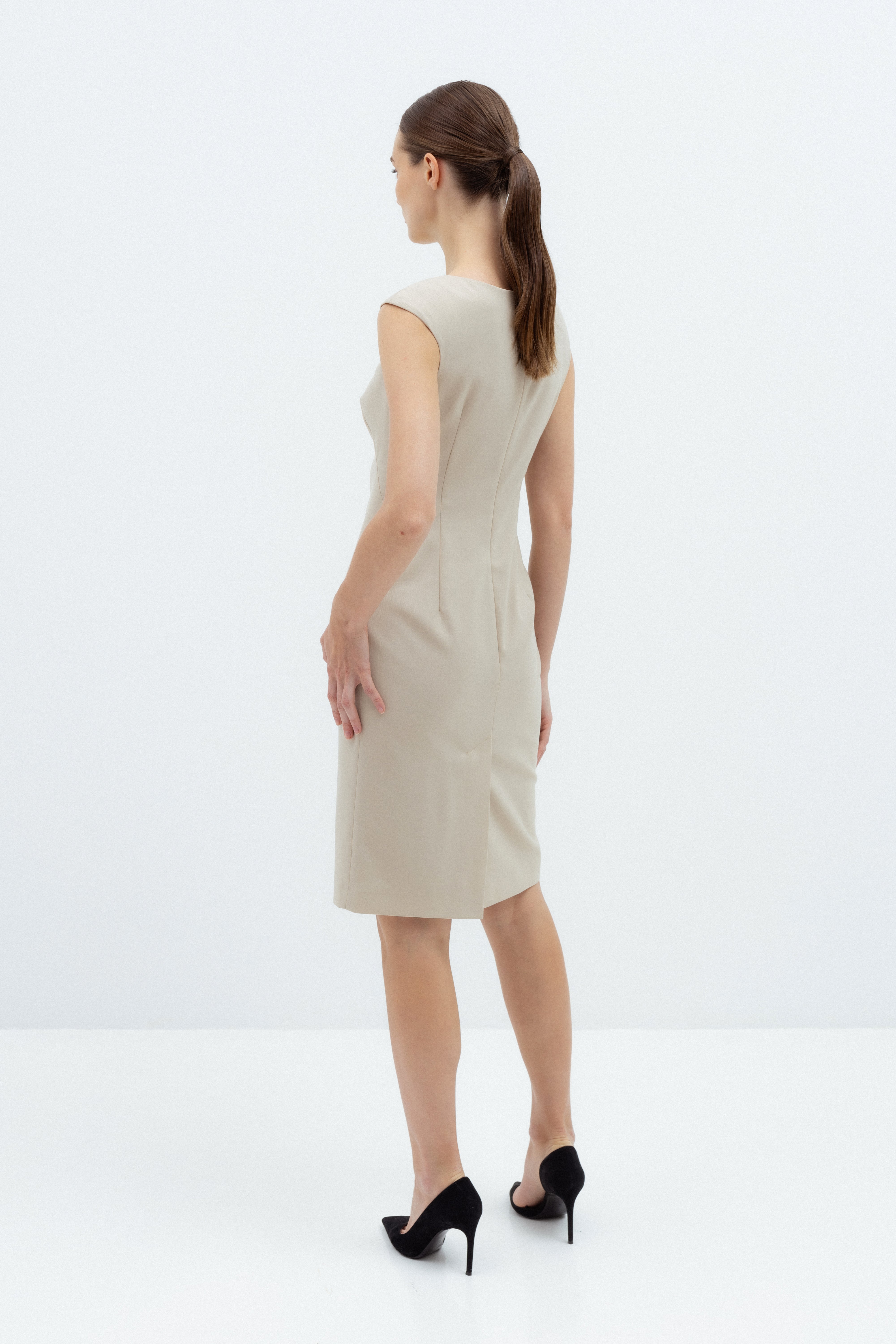 BEIGE FITTED SLEEVELESS DRESS