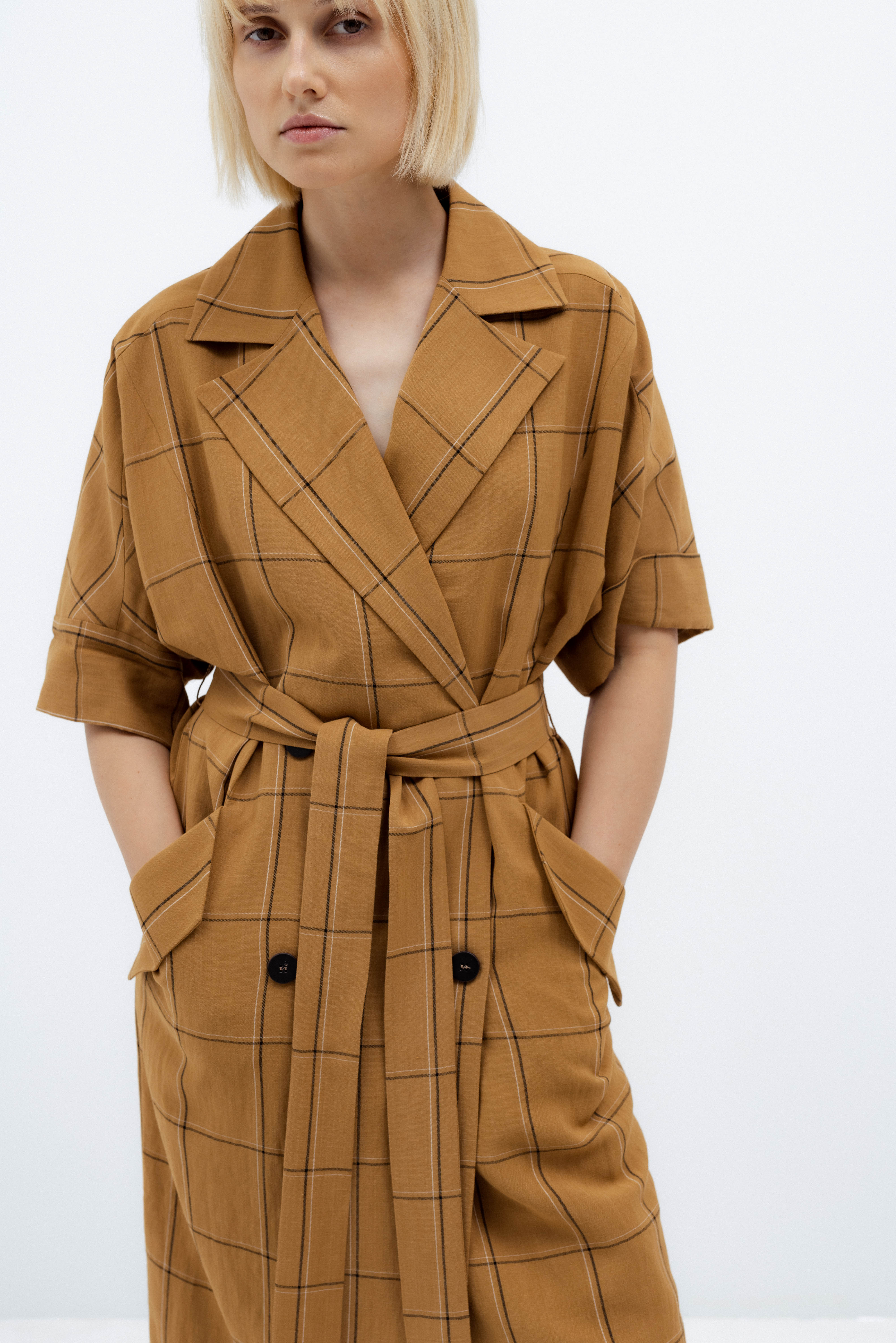 VEST TYPE CAMEL DRESS WITH LINEN