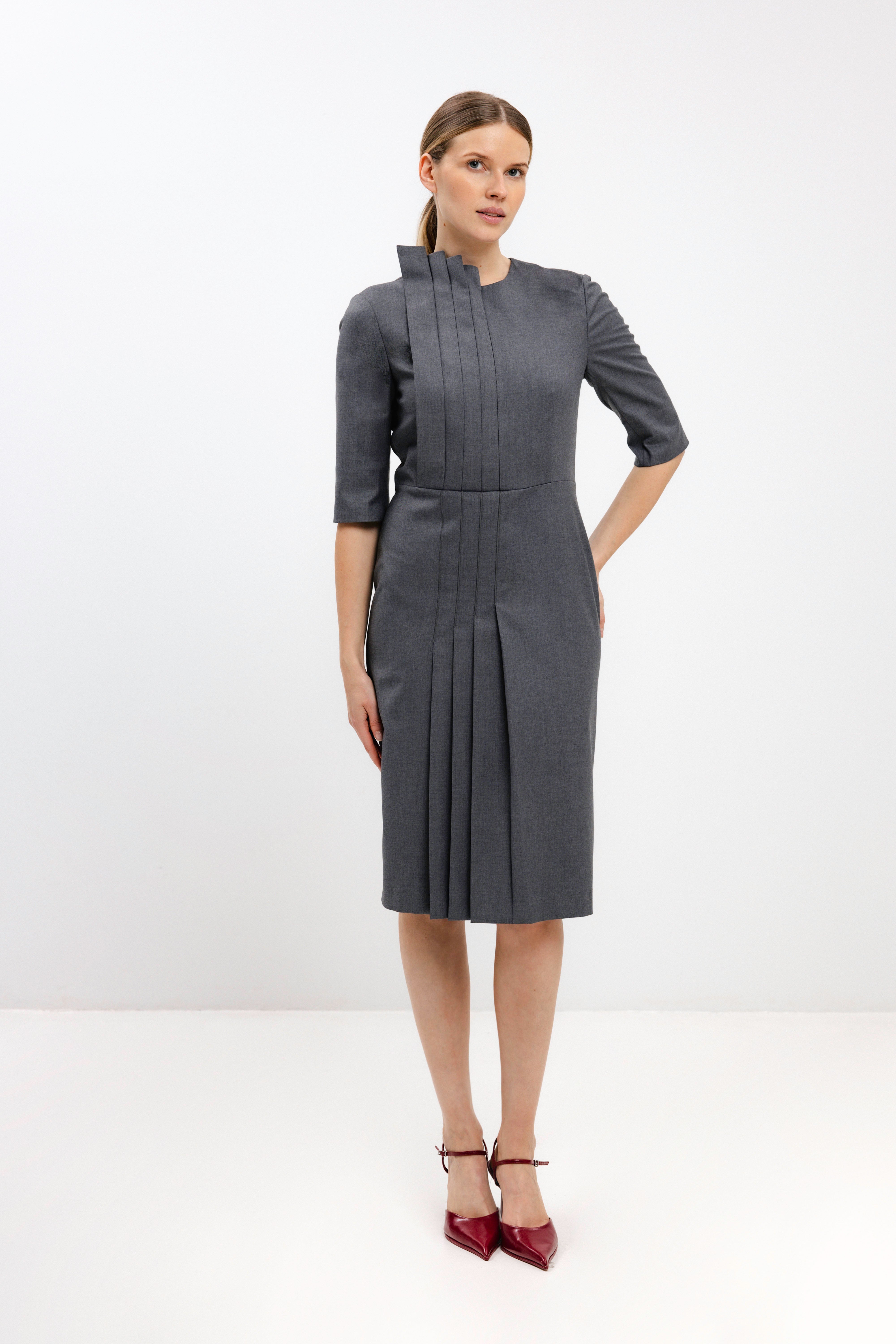 GREY PLEATED DETAIL DRESS