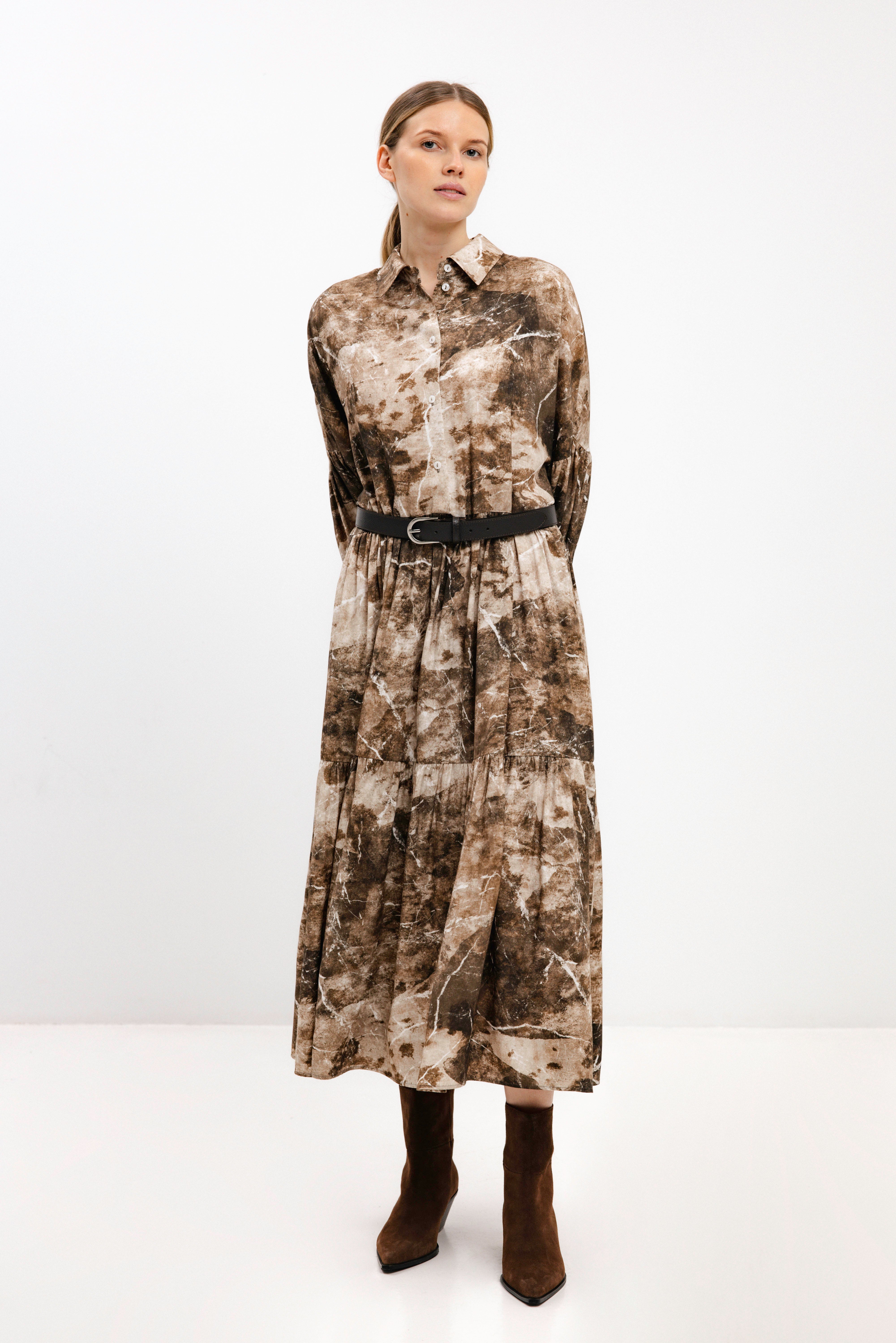 TIERED SHIRT DRESS WITH ABSTRACT PRINT