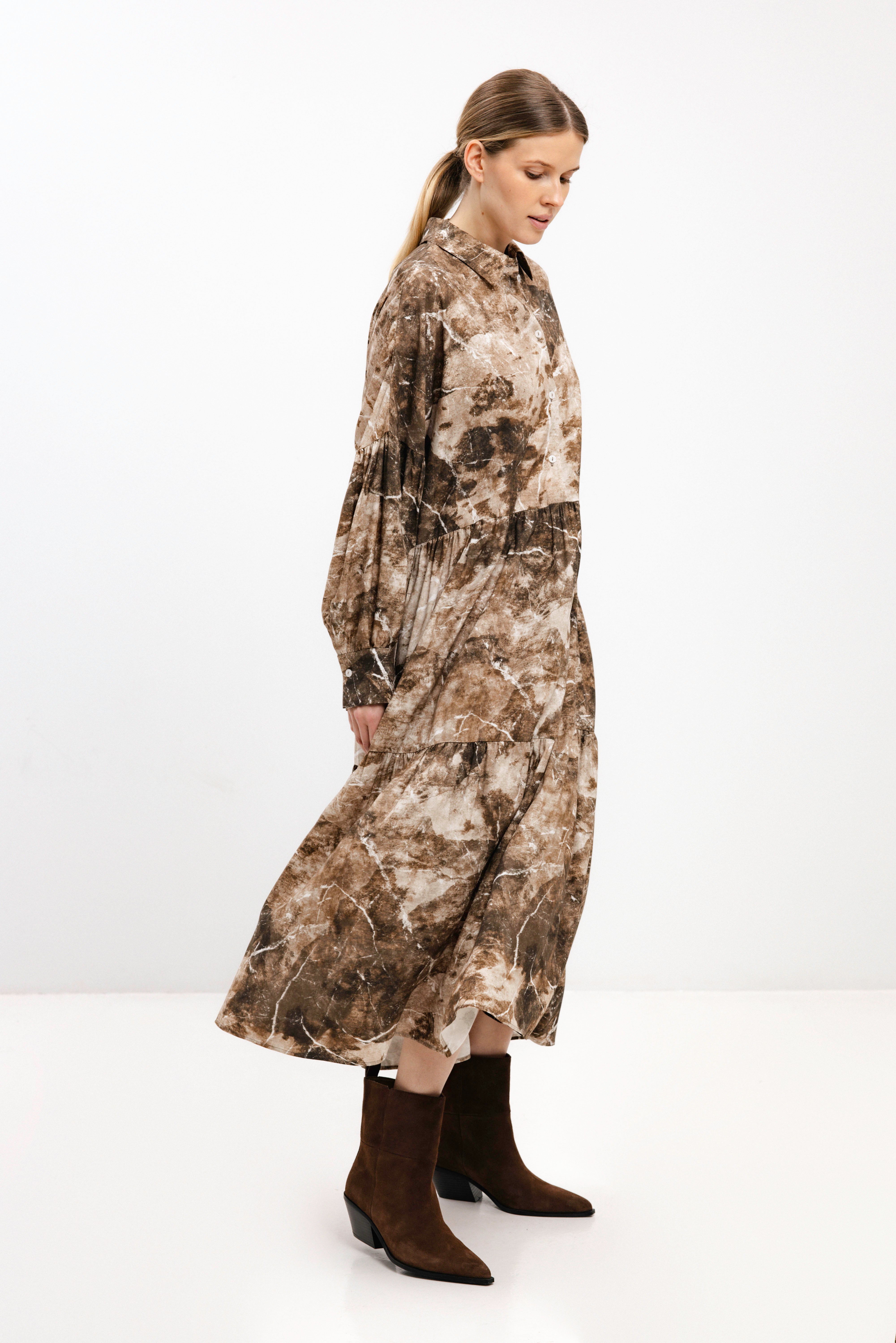 TIERED SHIRT DRESS WITH ABSTRACT PRINT