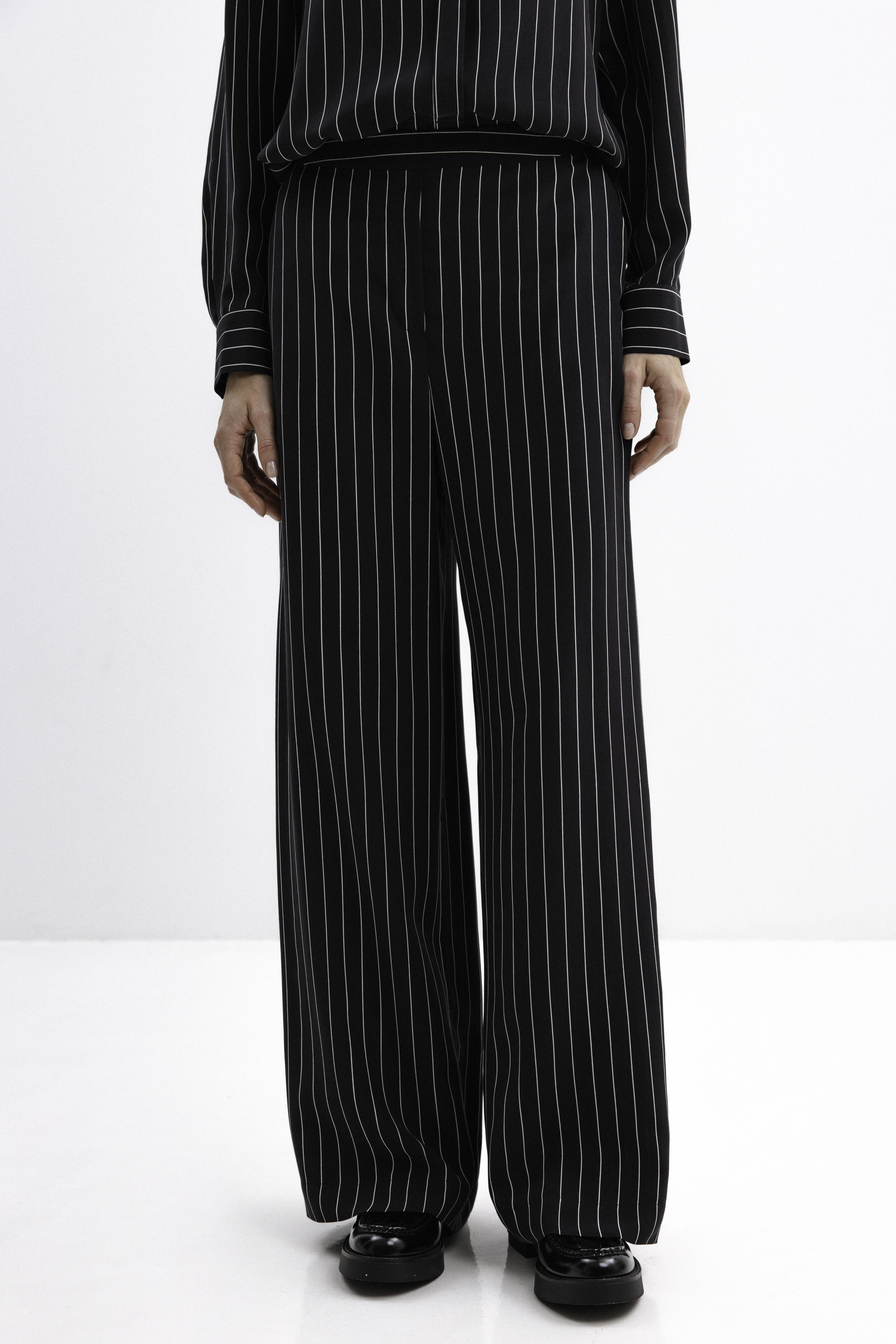 STRIPED WIDE-LEG TROUSERS