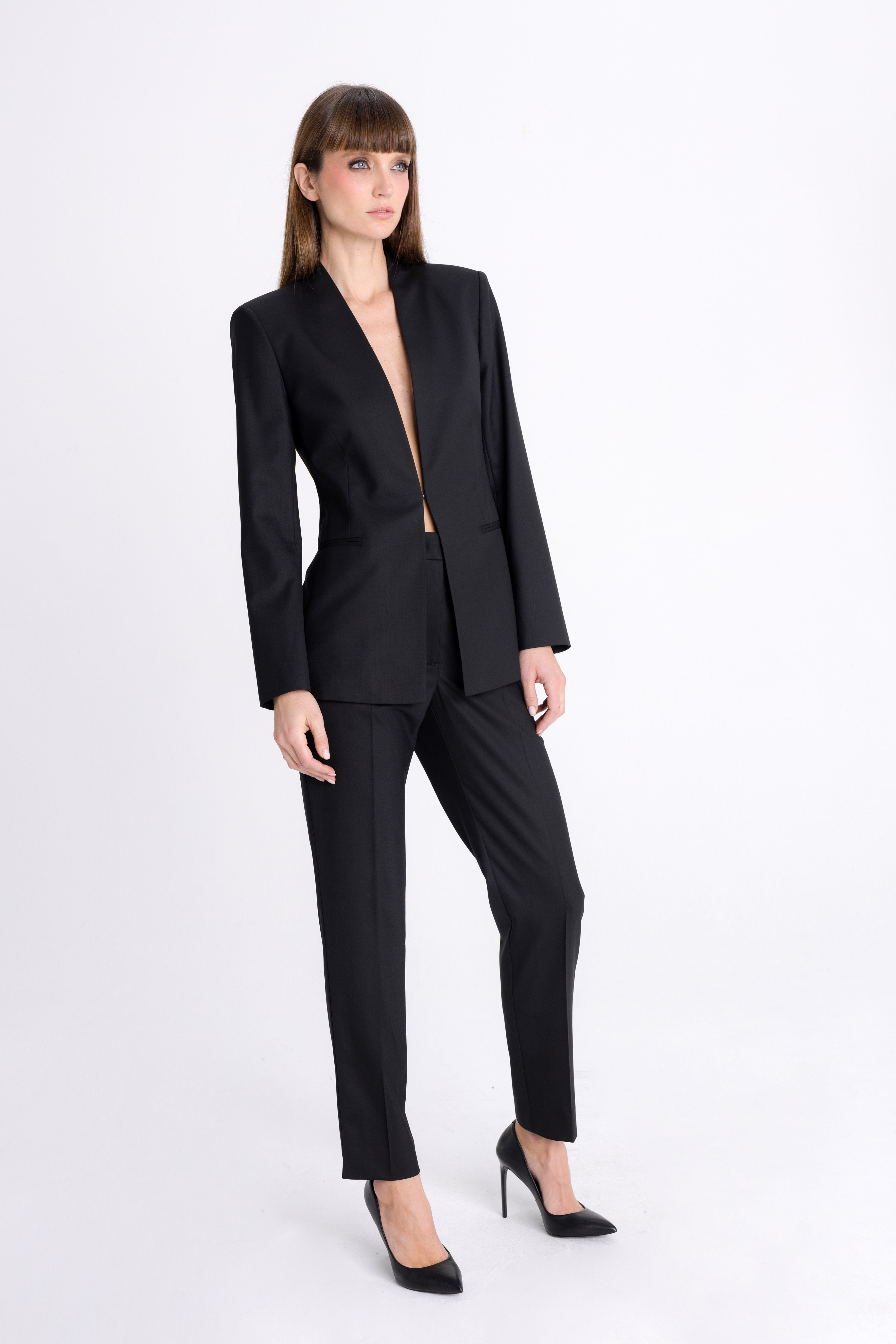 BLACK FITTED BLAZER WITHOUT COLLAR
