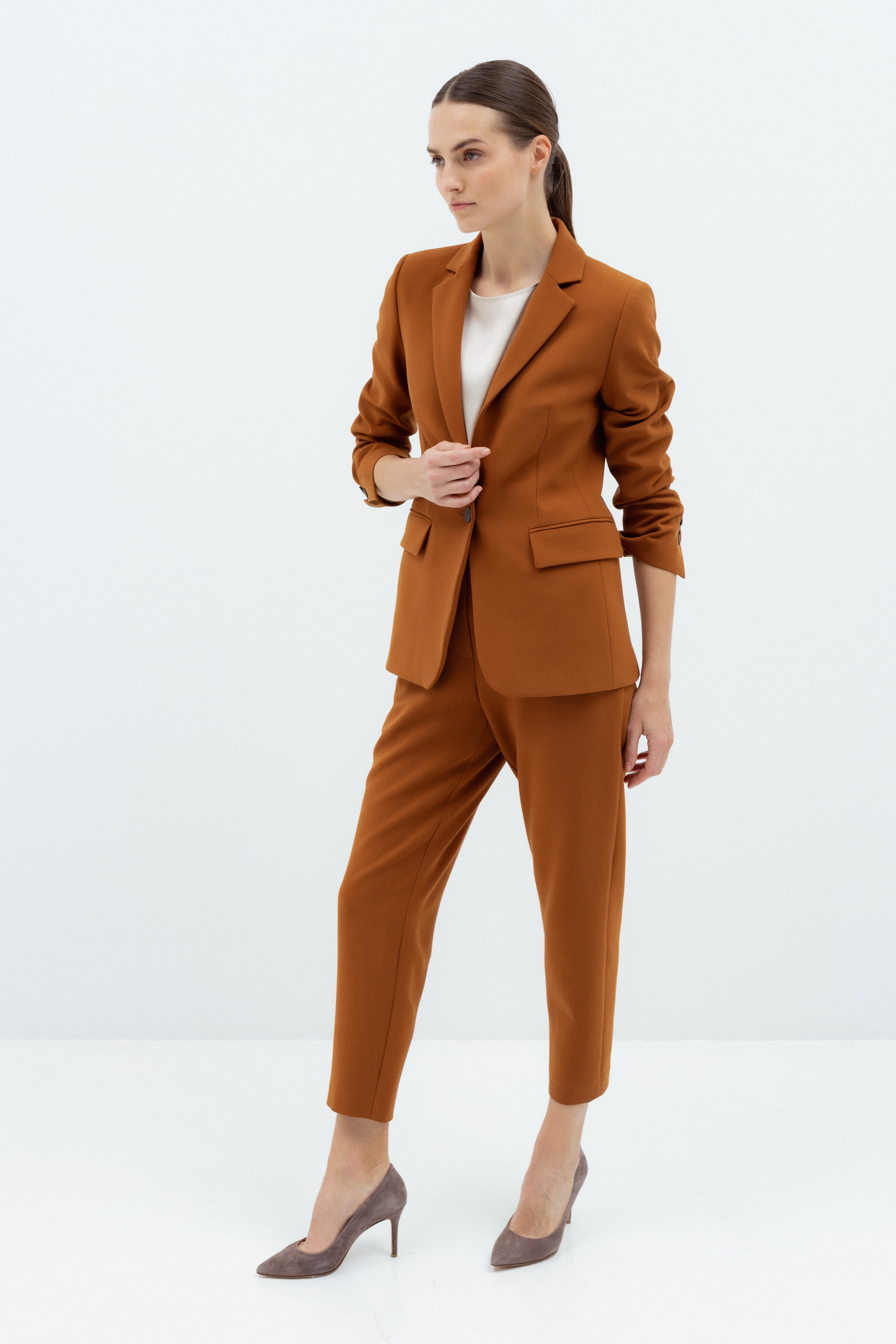 SINGLE-BREASTED CHESTNUT BLAZER