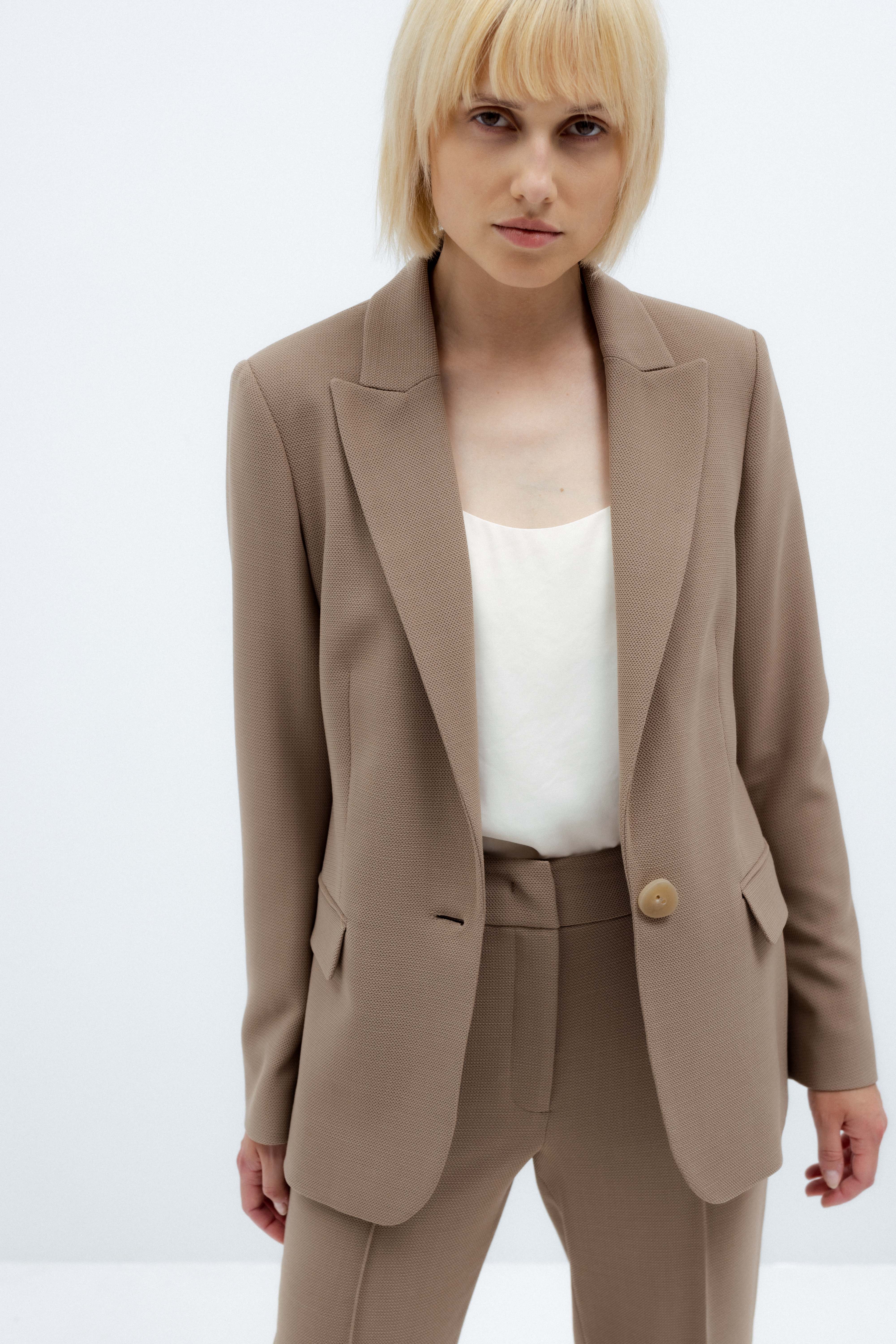 SINGLE-BREASTED MOCHA BLAZER