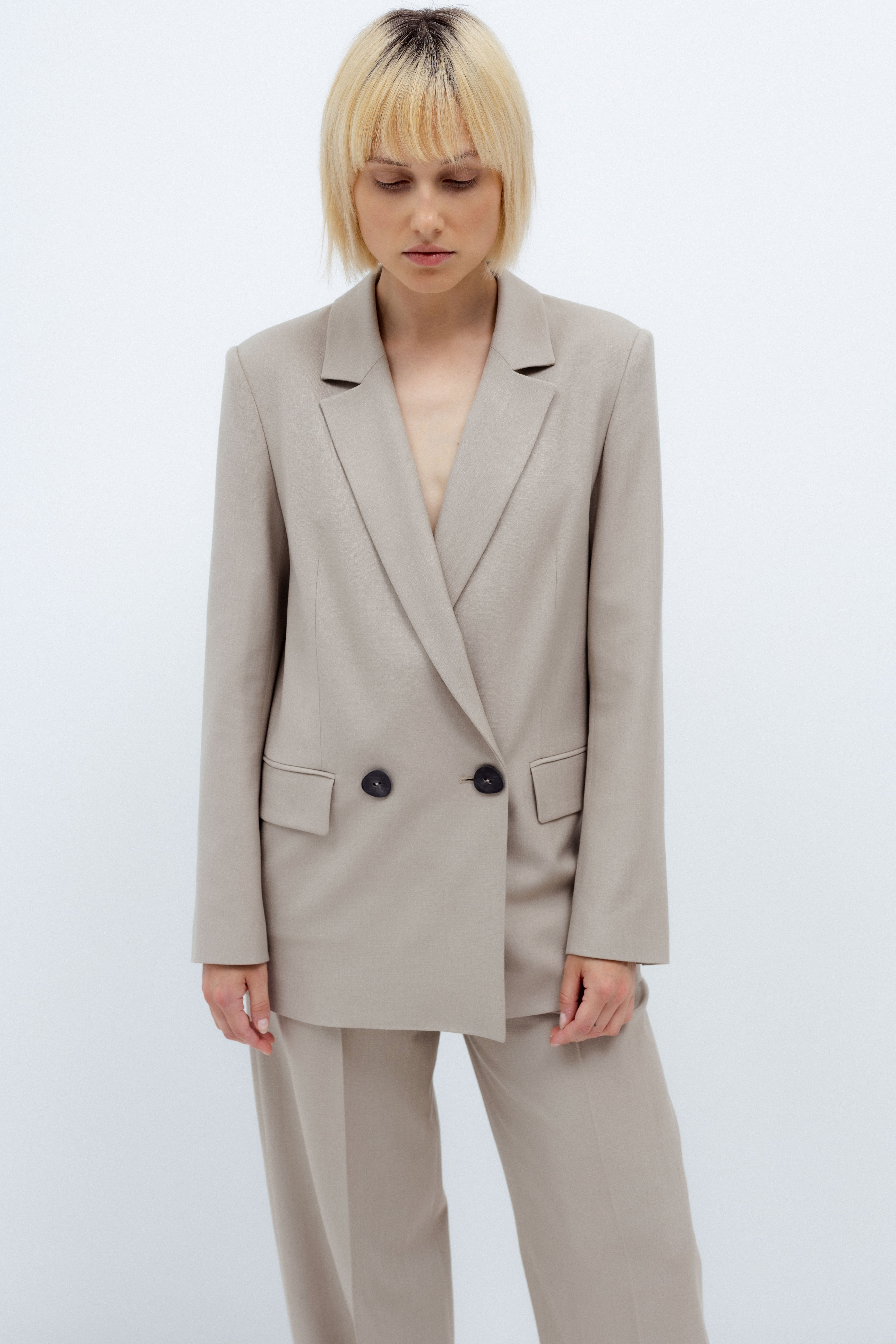 DOUBLE-BREASTED LIGHT TAUPE BLAZER