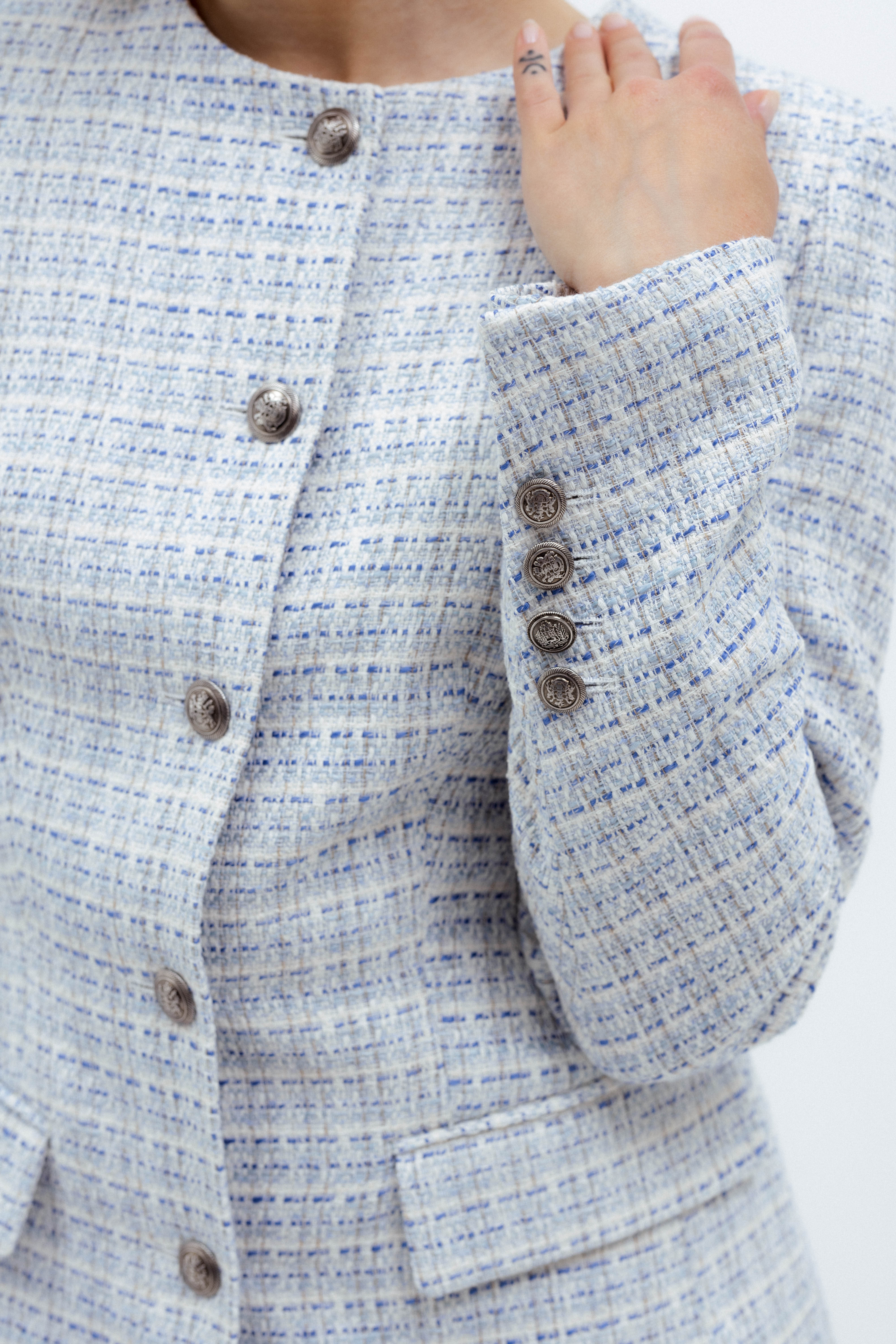 SINGLE-BREASTED LIGHT BLUE FITTED BLAZER