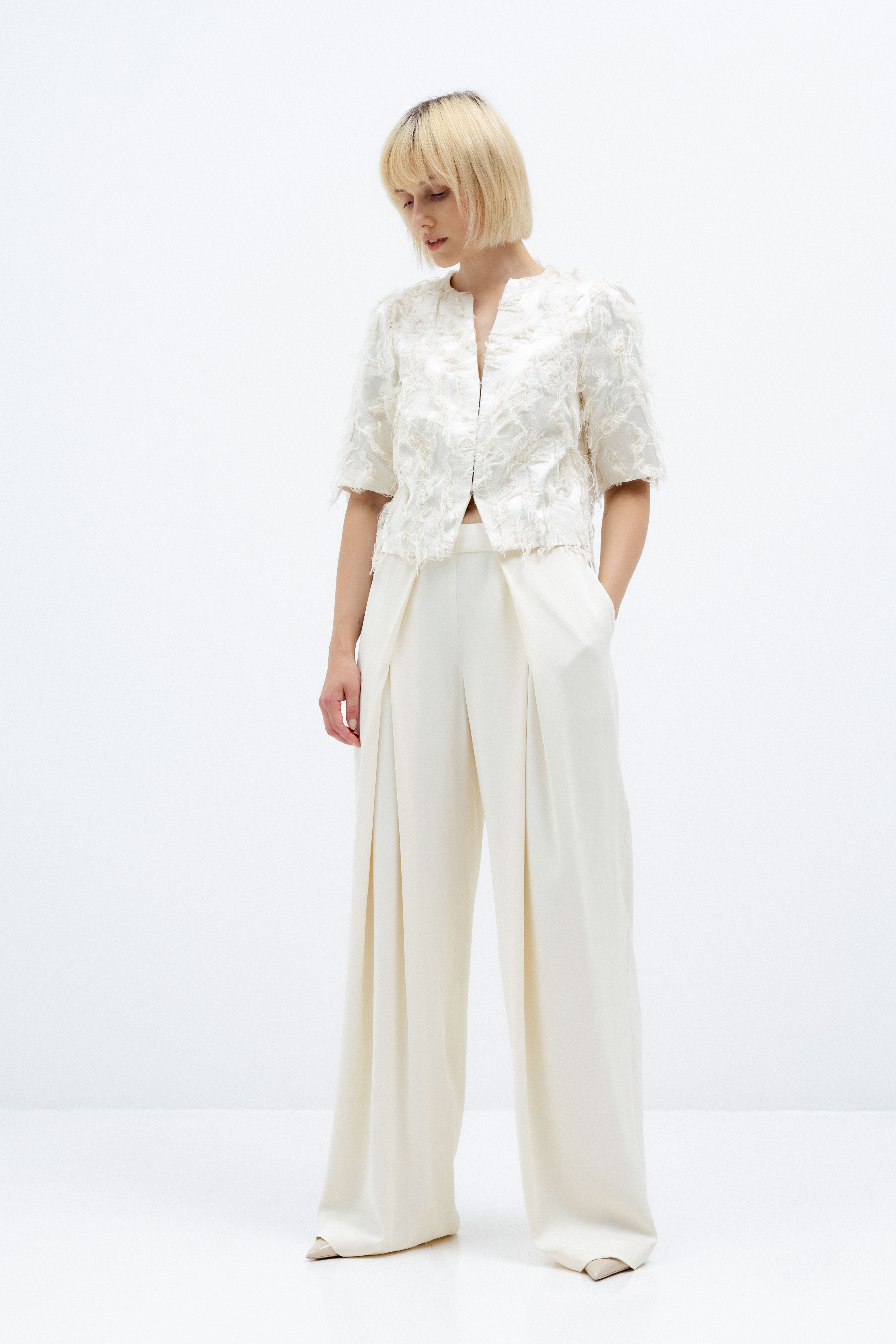 FRAYED JACQUARD CROPPED BLAZER