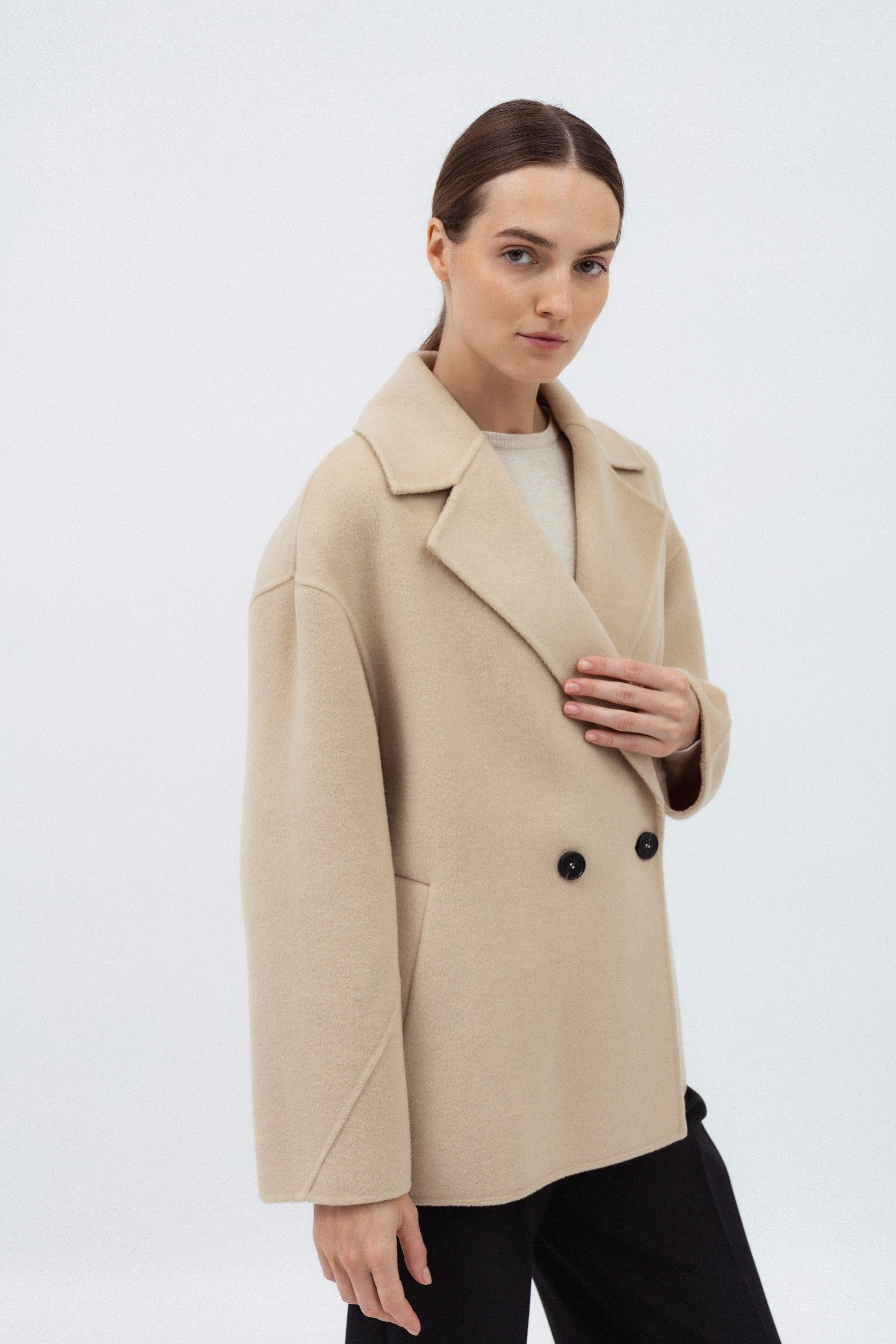 BEIGE DOUBLE-FACED WOOL SHORT COAT