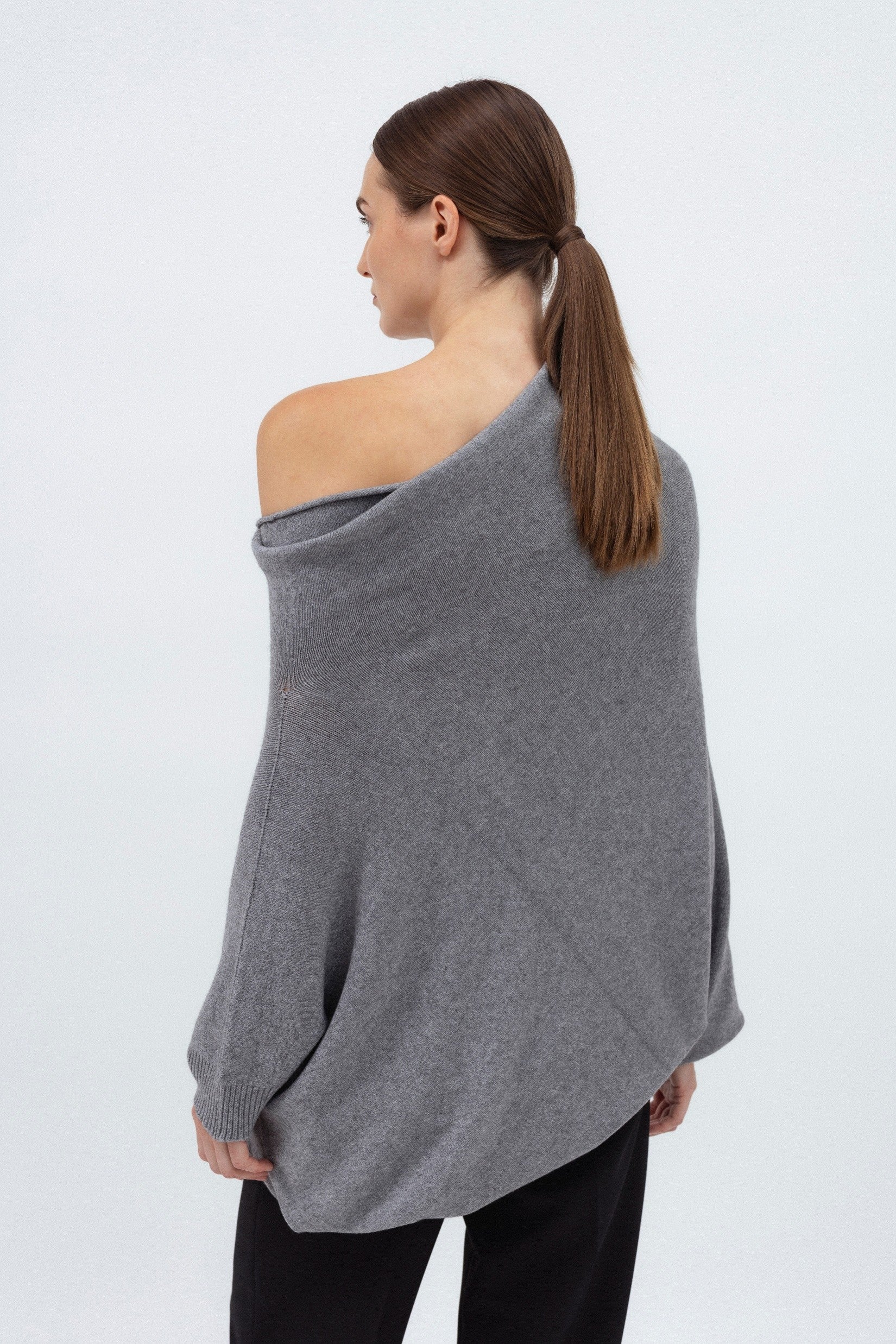 GREY MERINO WOOL SWEATER WITH ZIP DETAIL