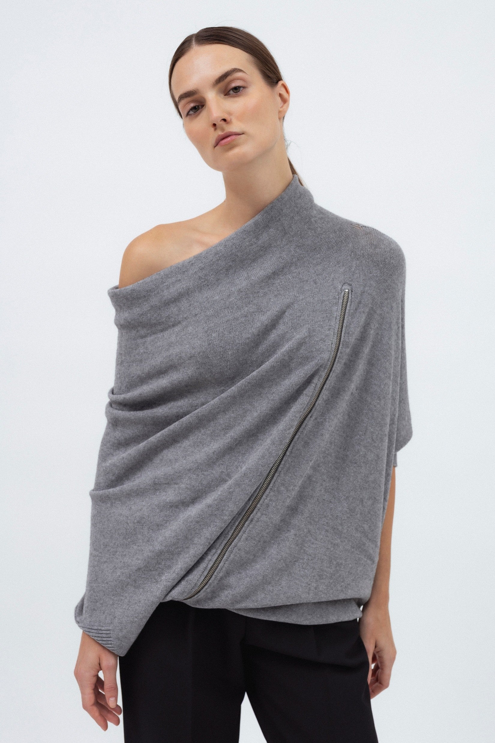 GREY MERINO WOOL SWEATER WITH ZIP DETAIL