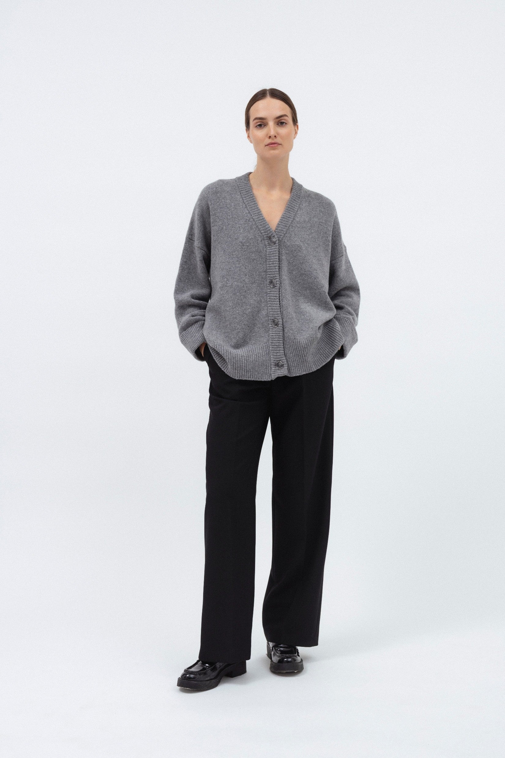 GREY MERINO WOOL CARDIGAN