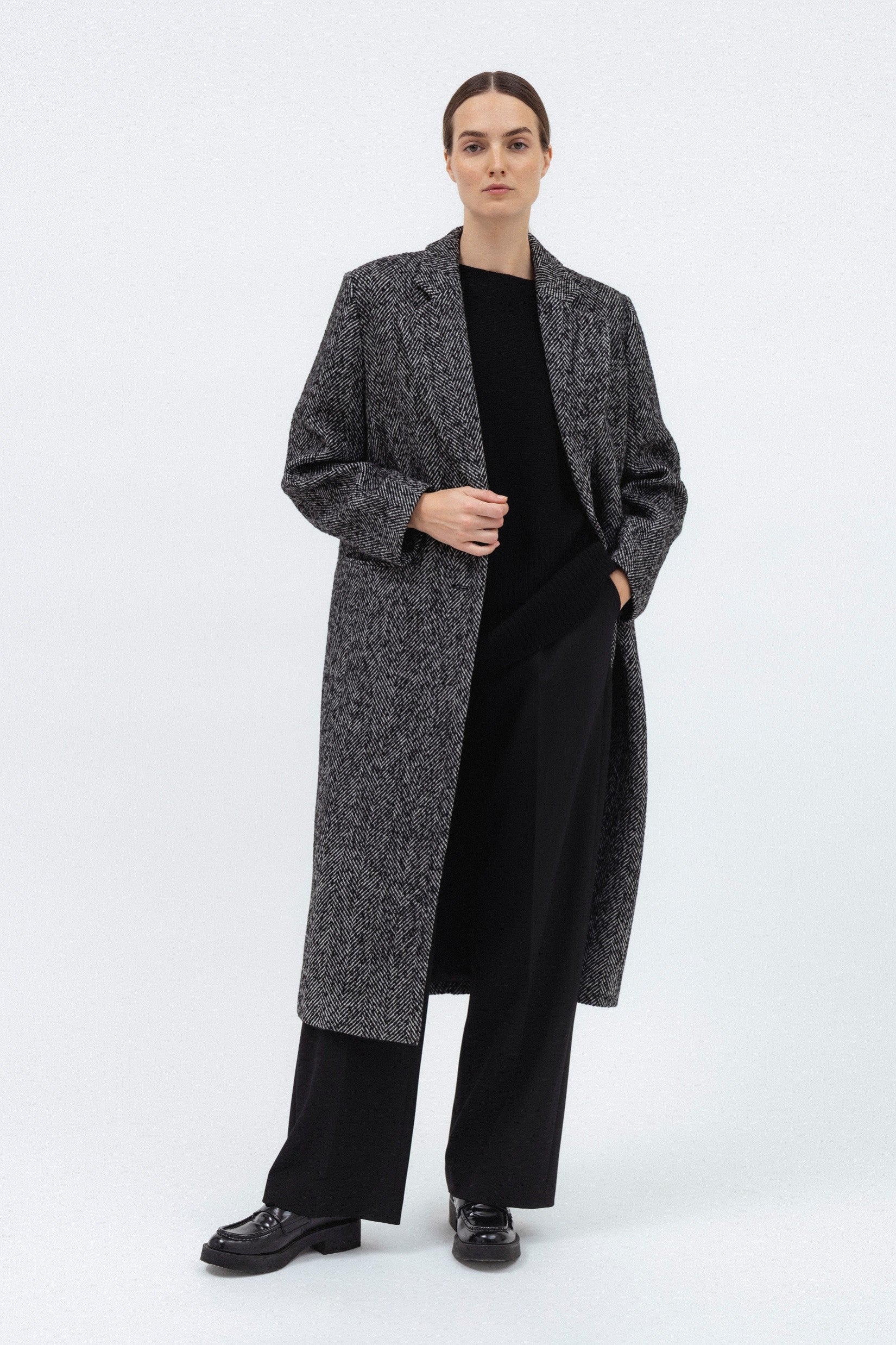 HERRINGBONE WOOL COAT