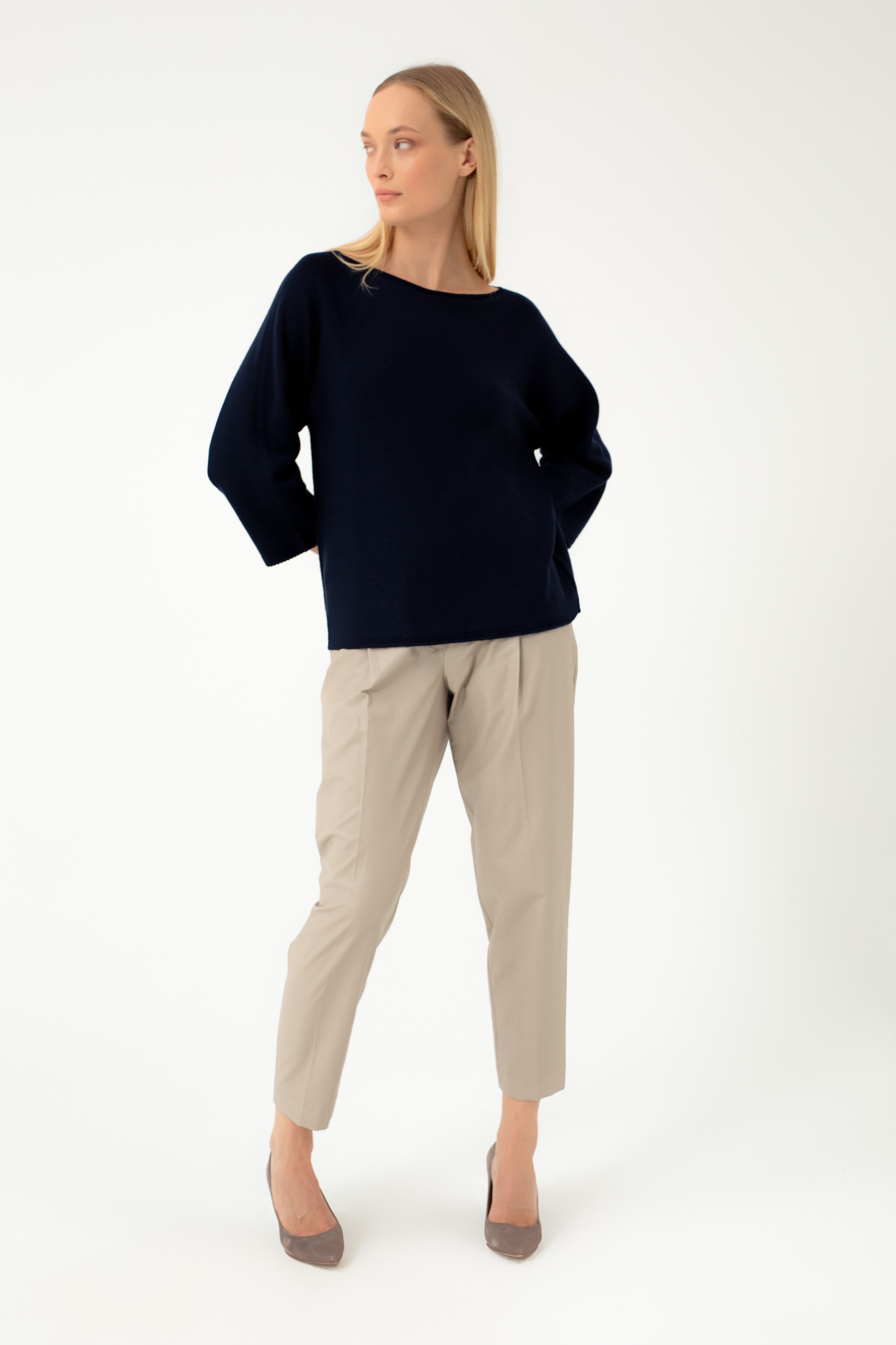 PURE WOOL LOOSE FIT NAVY SWEATER