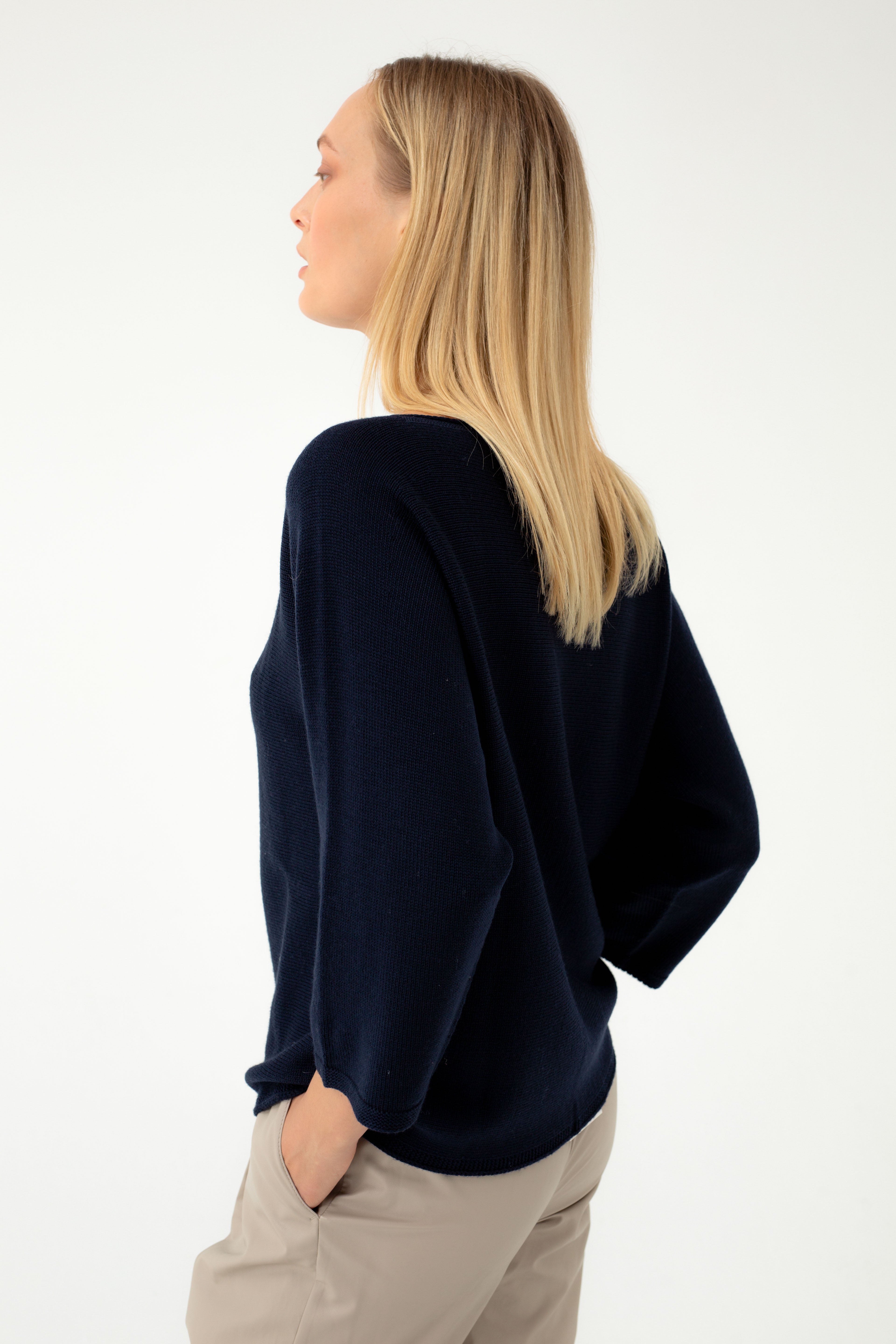 PURE WOOL LOOSE FIT NAVY SWEATER