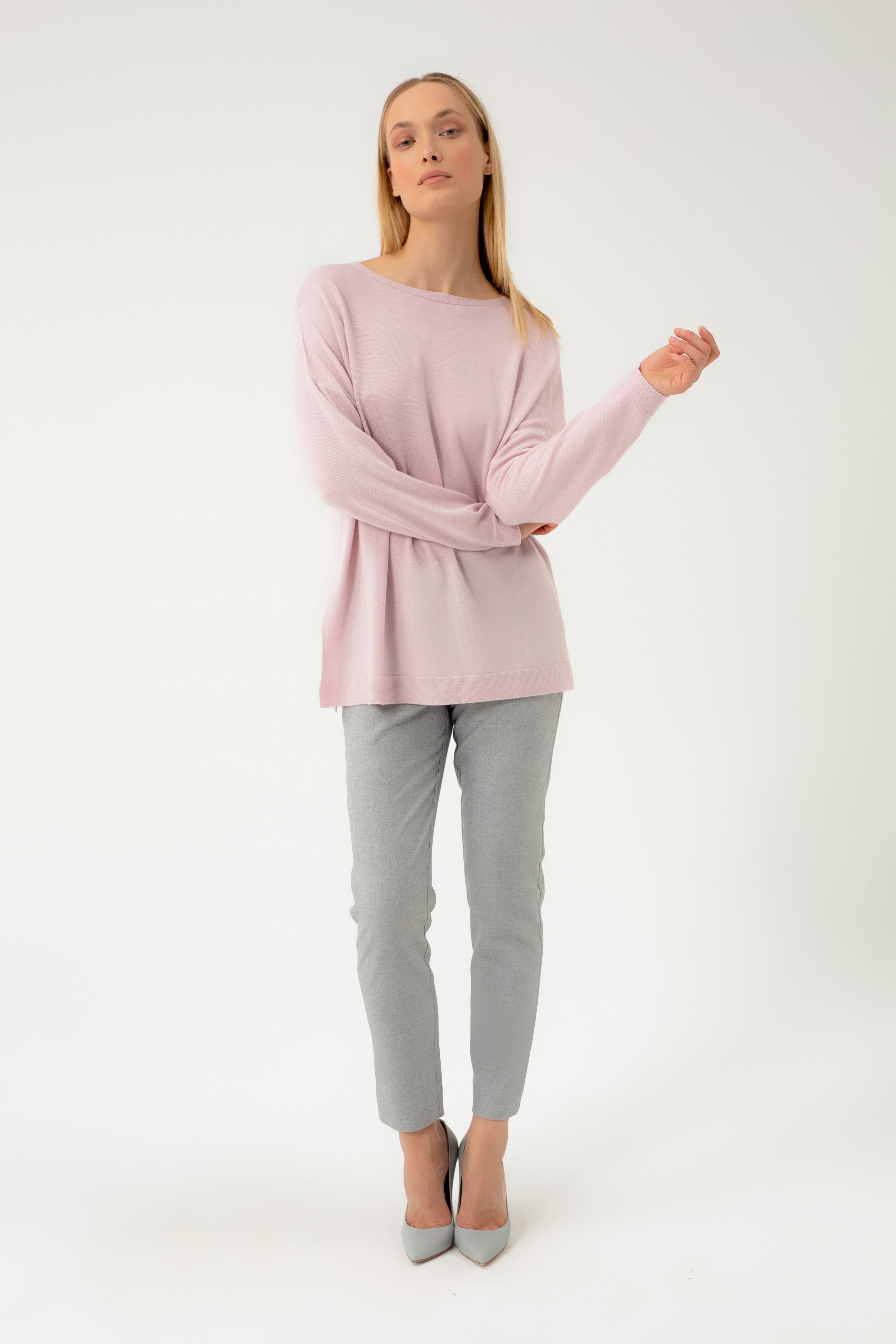 PURE WOOL OVERSIZED PINK SWEATER